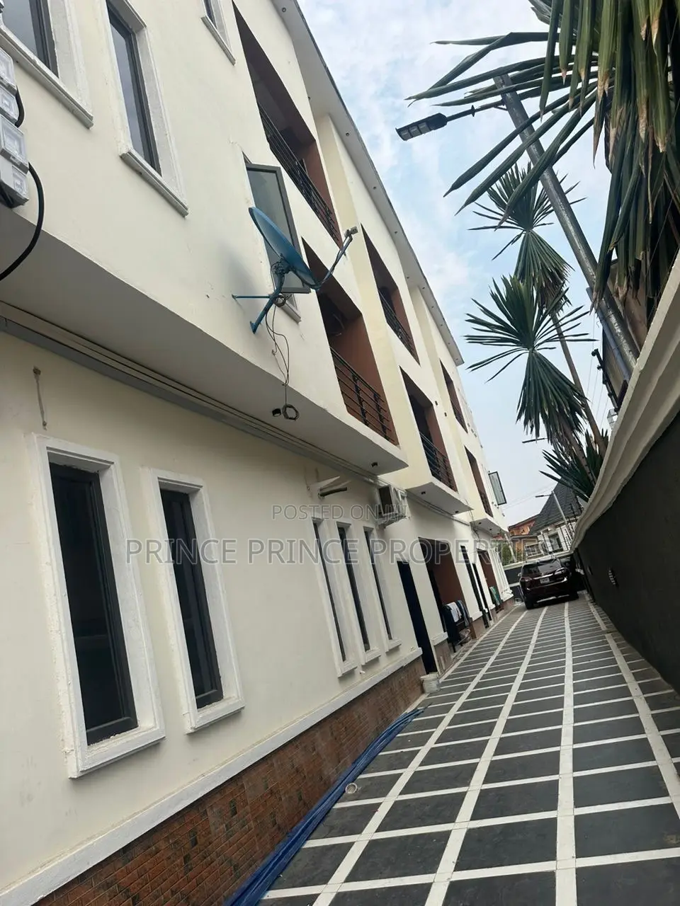 Furnished 2bdrm Block of Flats in Surulere for rent