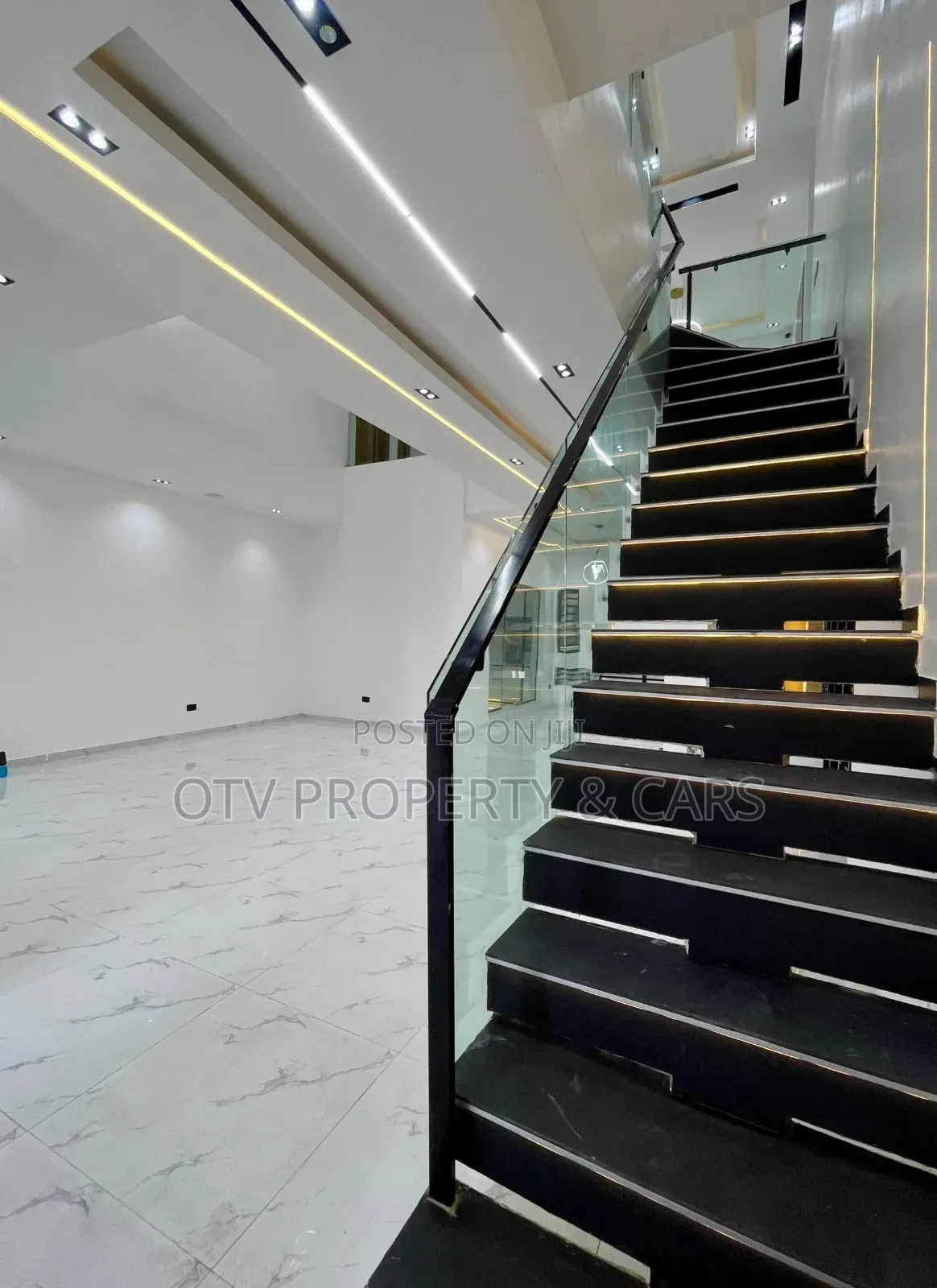 Furnished 5bdrm Duplex in Osapa london for sale