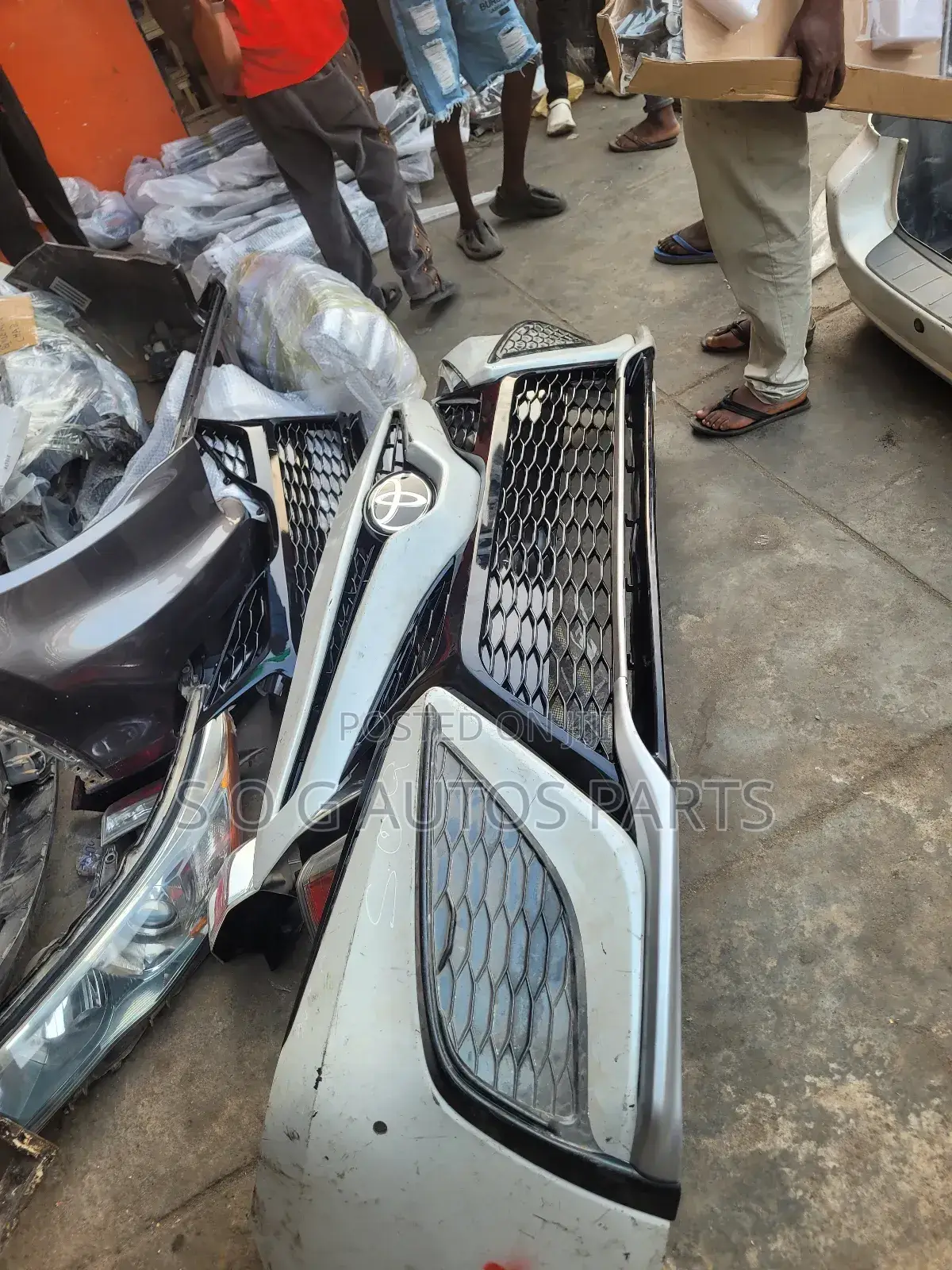 Complete Front Bumper Toyota Camry 2021 SE