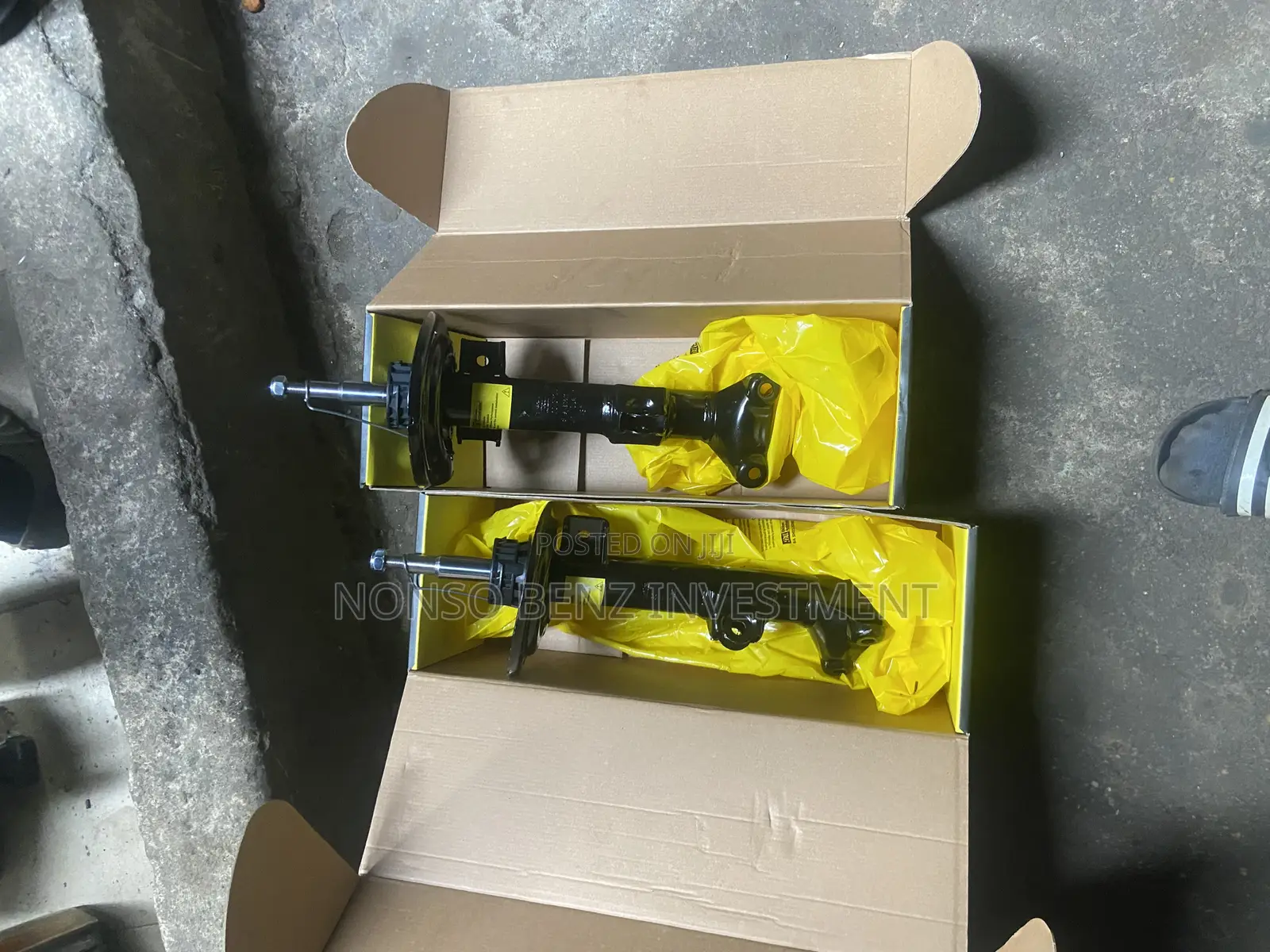 New Front Shock Absorber C300 (W204) Non 4matic