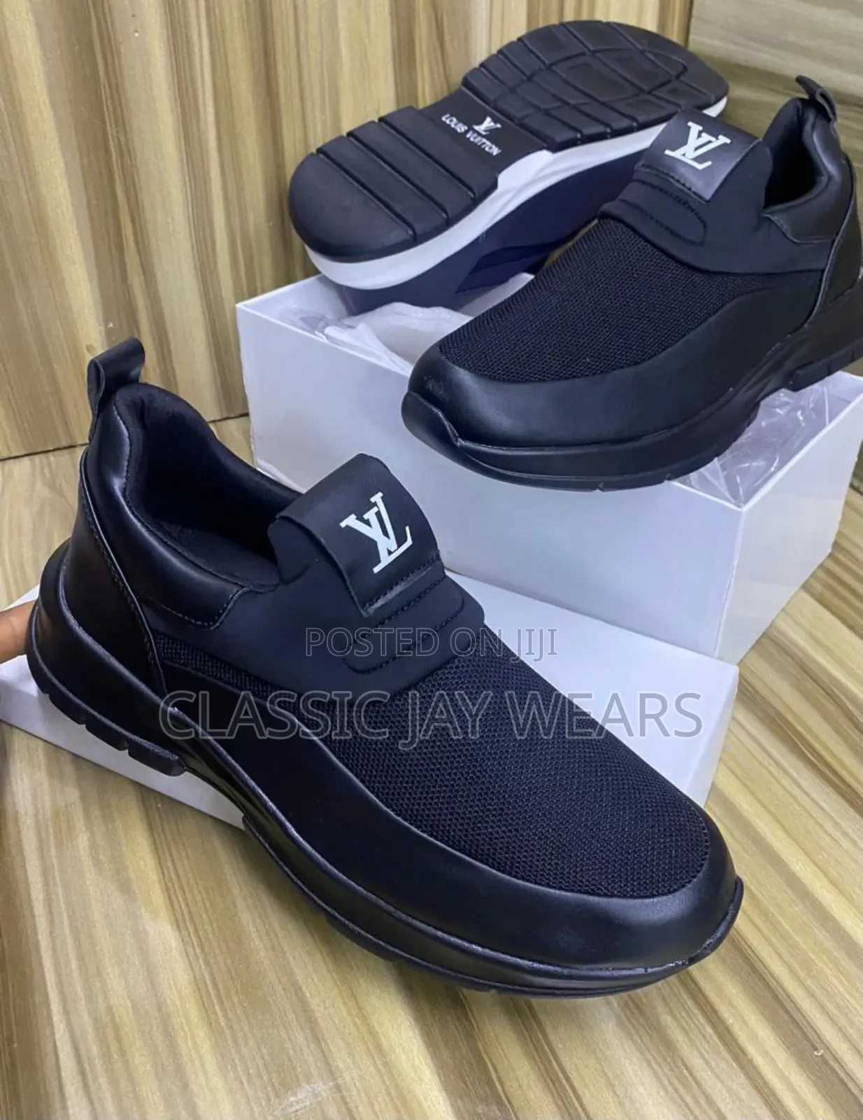 Top Quality Luxury LOUIS VUITTON Sneakers