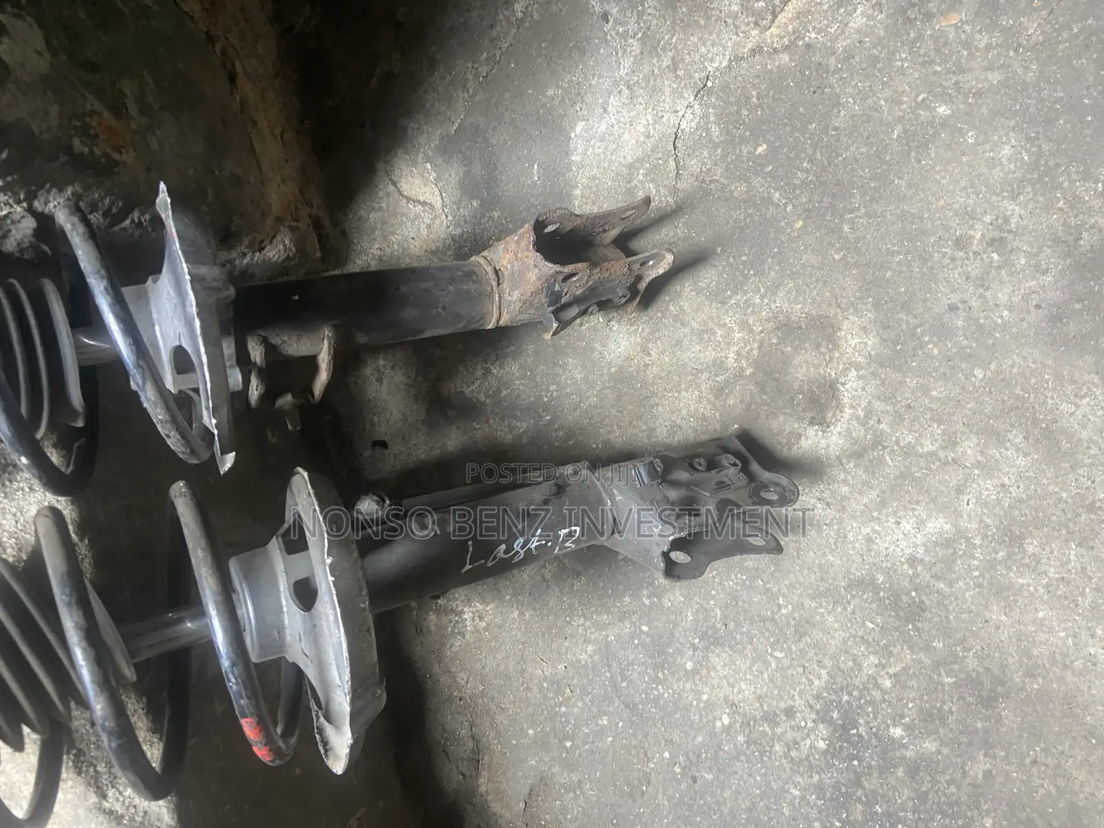 Belgium Front Shock Absorbers Mercedes a Class (A140)