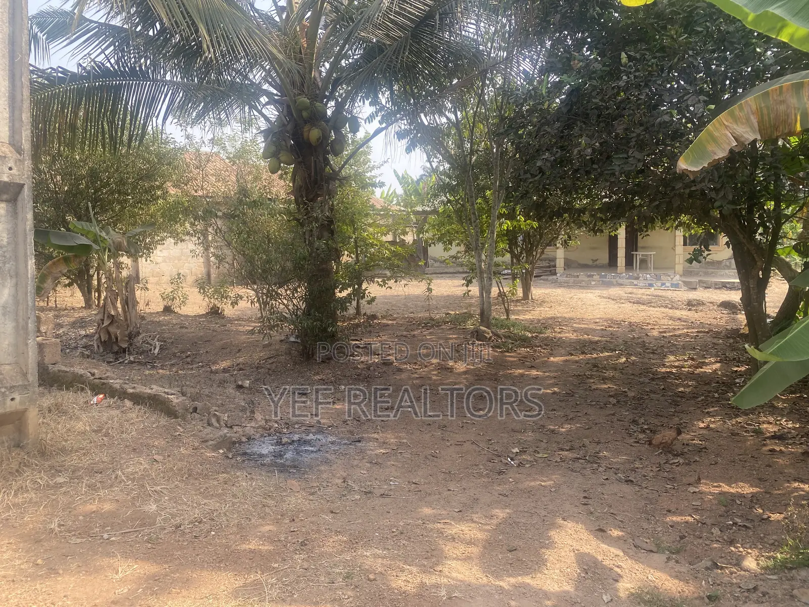 4bed Flat 3units of Self Con on 3plots
