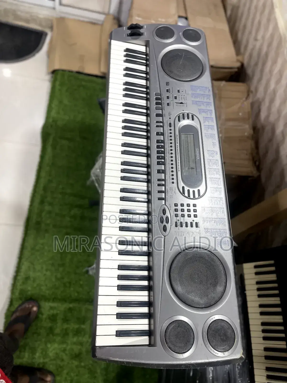 Casio WK1630 6 Octaves Keyboard 76 Keys