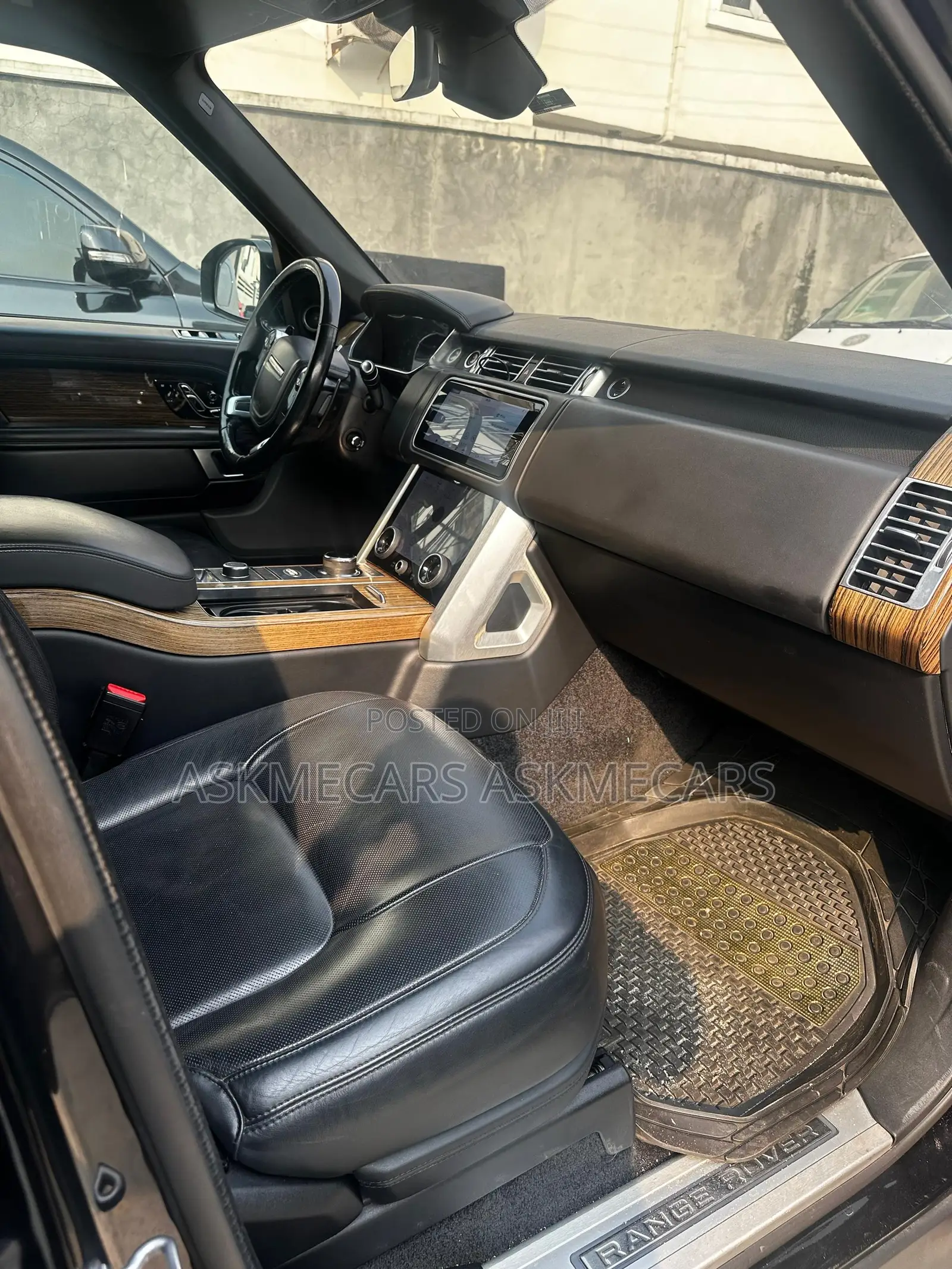 Land Rover Range Rover Vogue 2018 Black