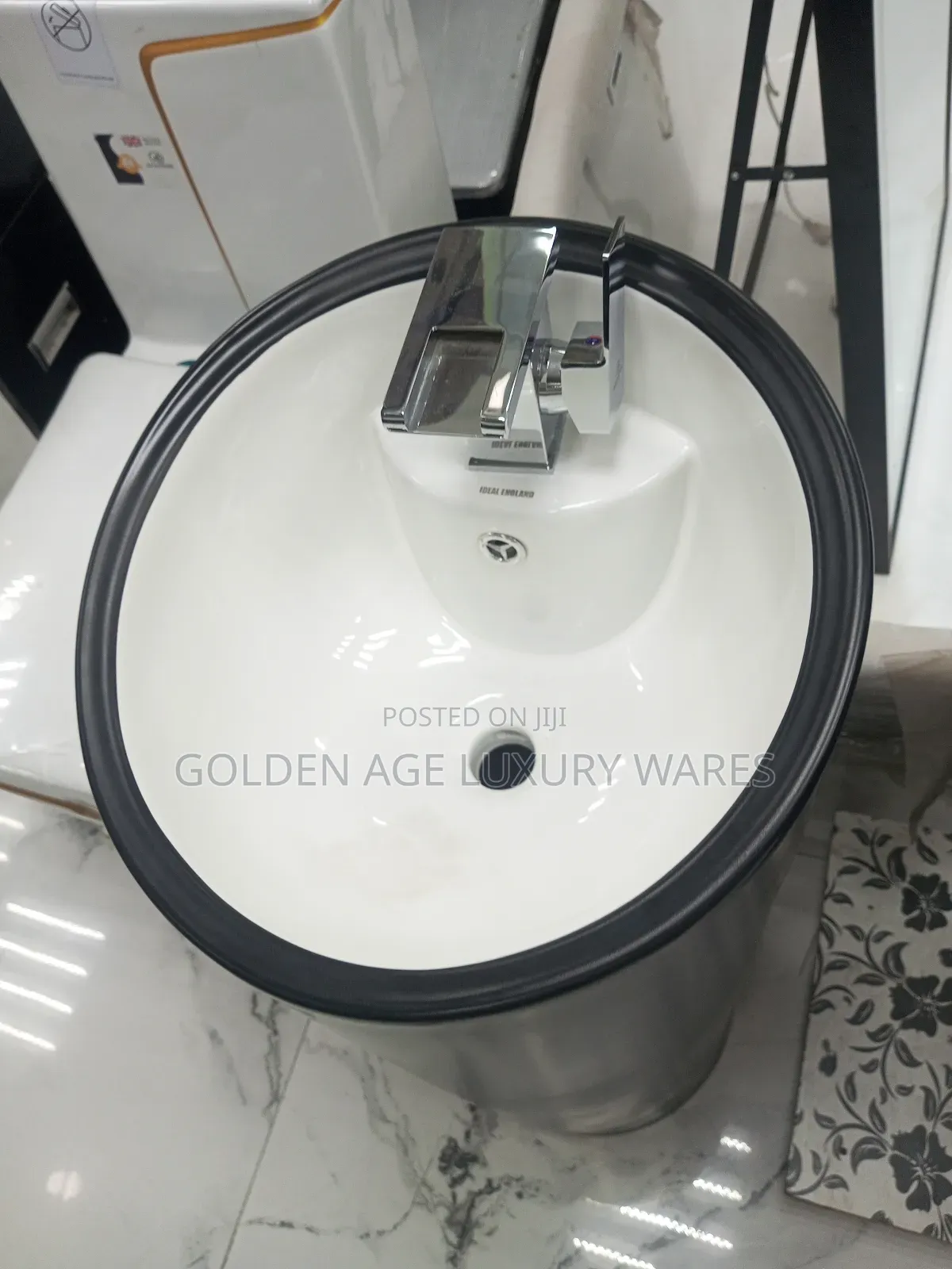 Black and White Free Standing Basin
