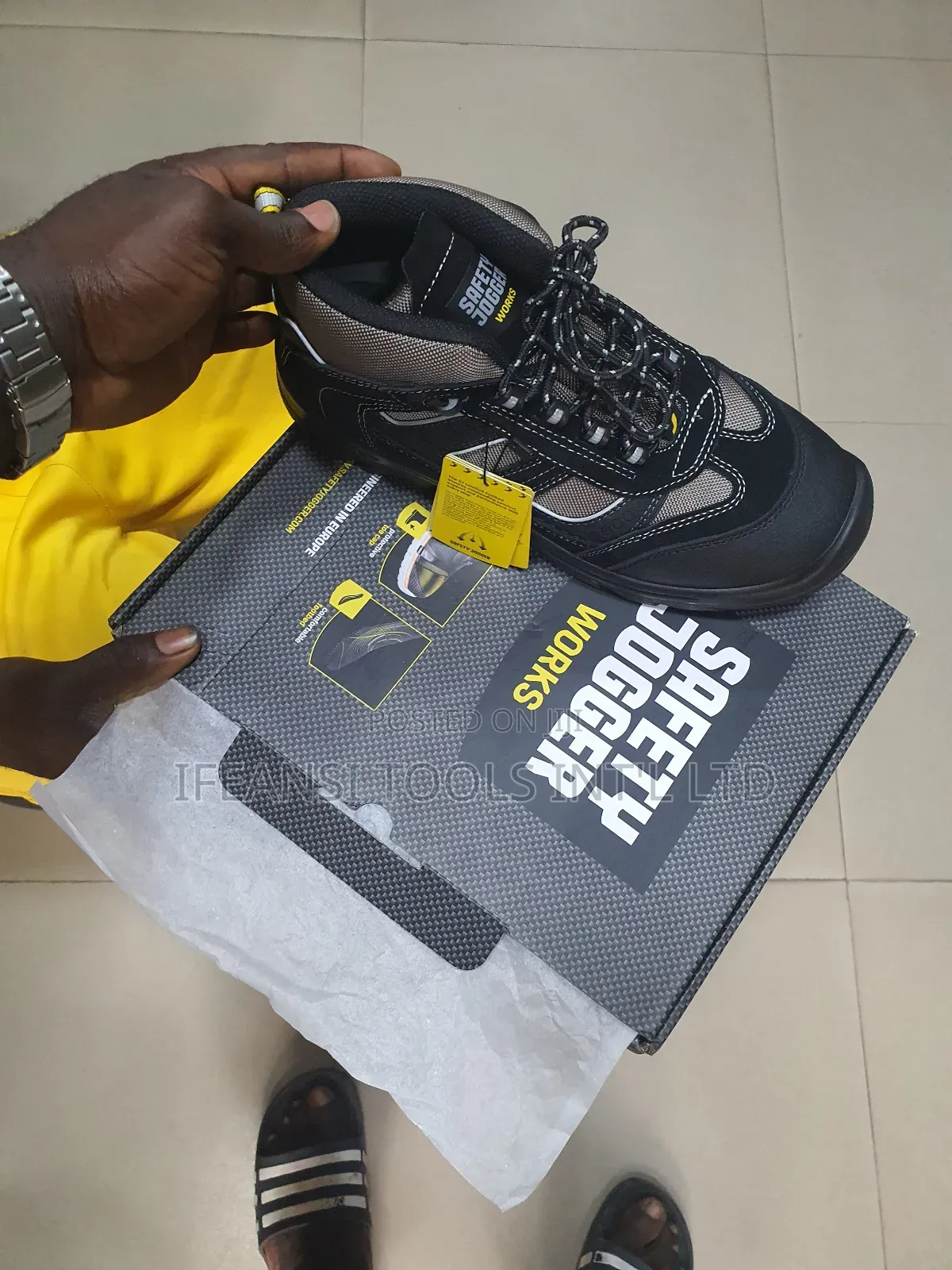 Climbers Safety Shoe