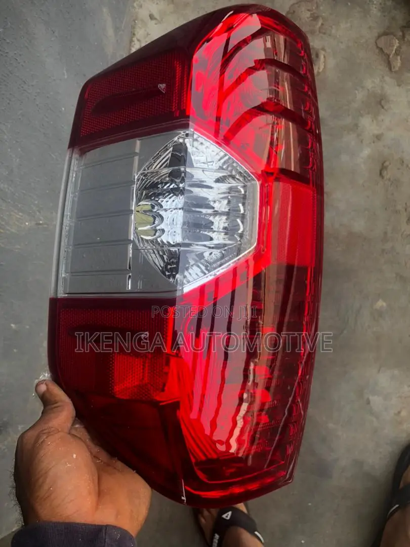Rearlight Toyota Tundra 2014