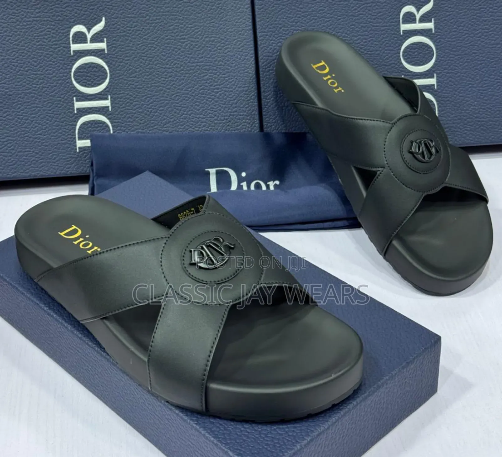 Classic Quality Slippers That Goes on Any Casual Dresses