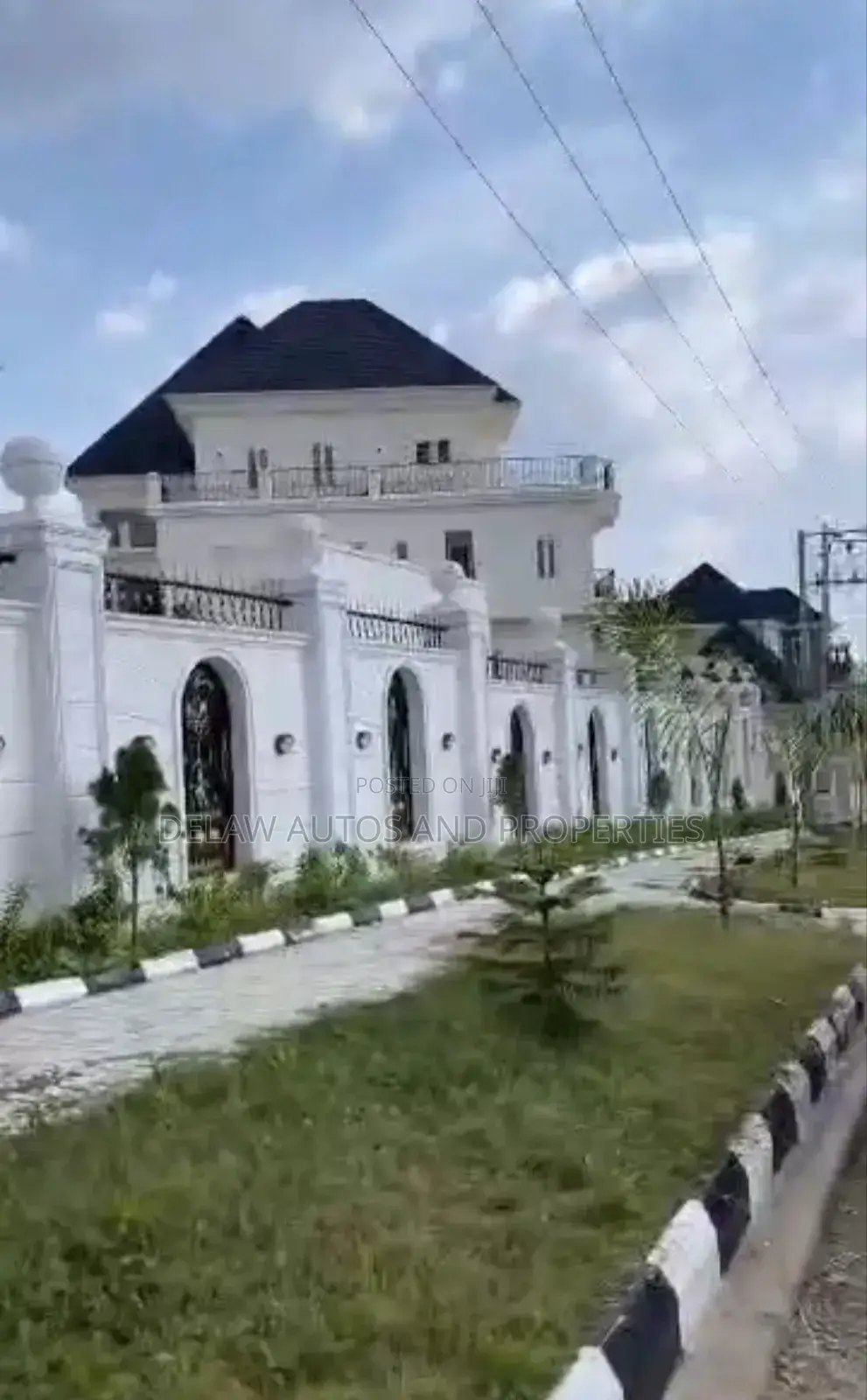 10bdrm Mansion in Guzape for sale