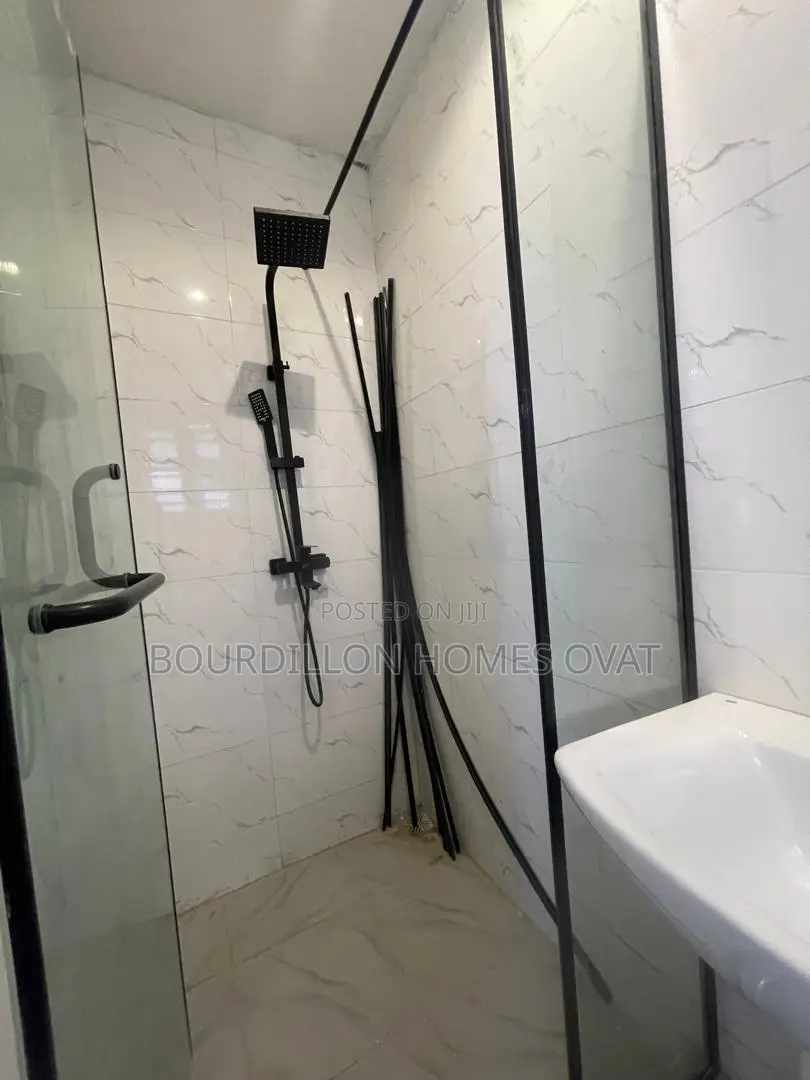 5bdrm Duplex in Lekki Phase 1 for sale