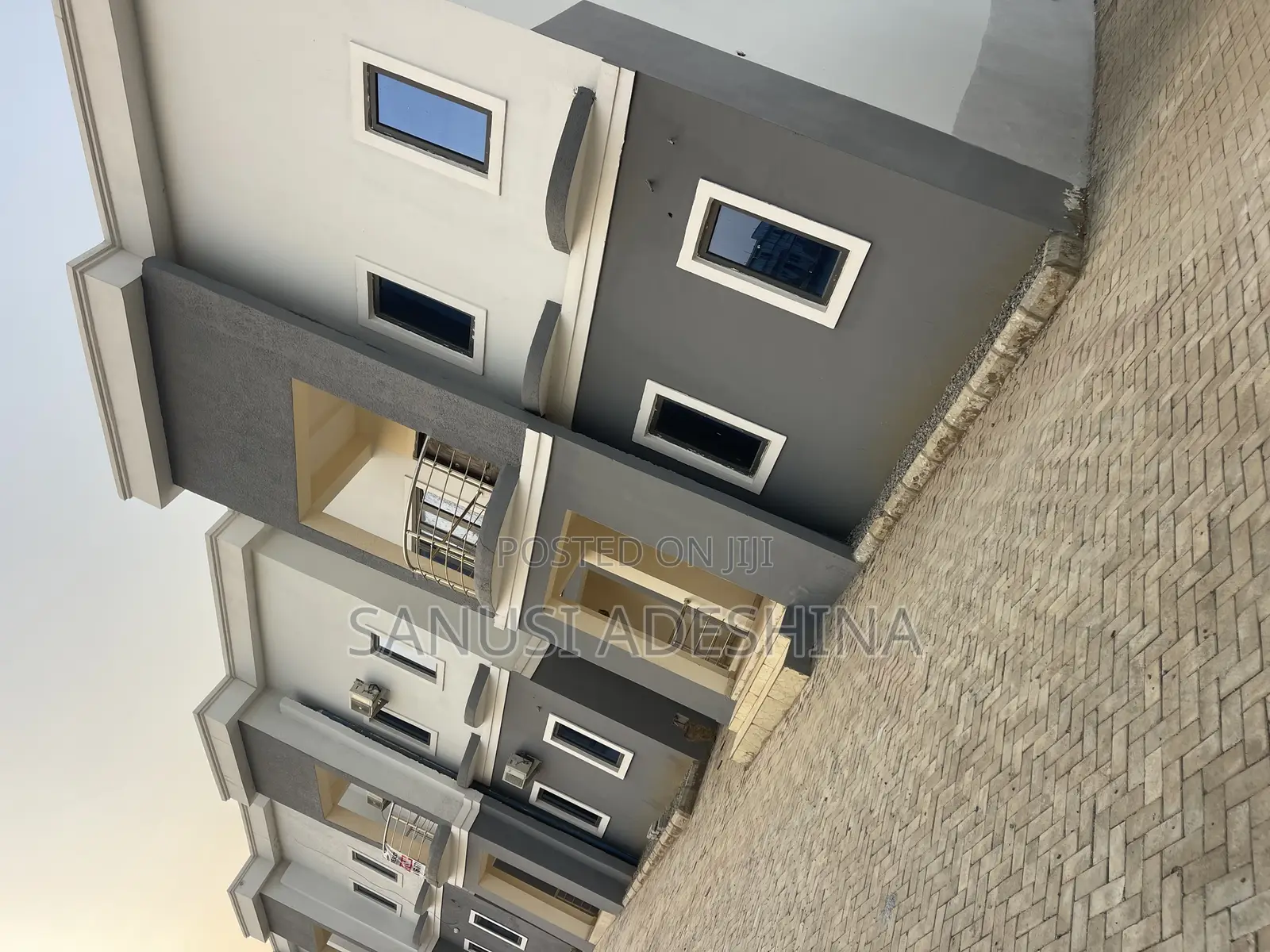 5bdrm Duplex in Life Camp Before for sale