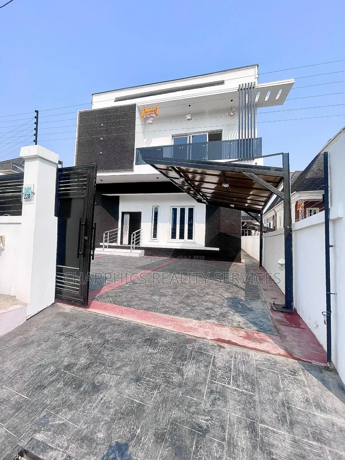 5bdrm Duplex in Ikota for sale