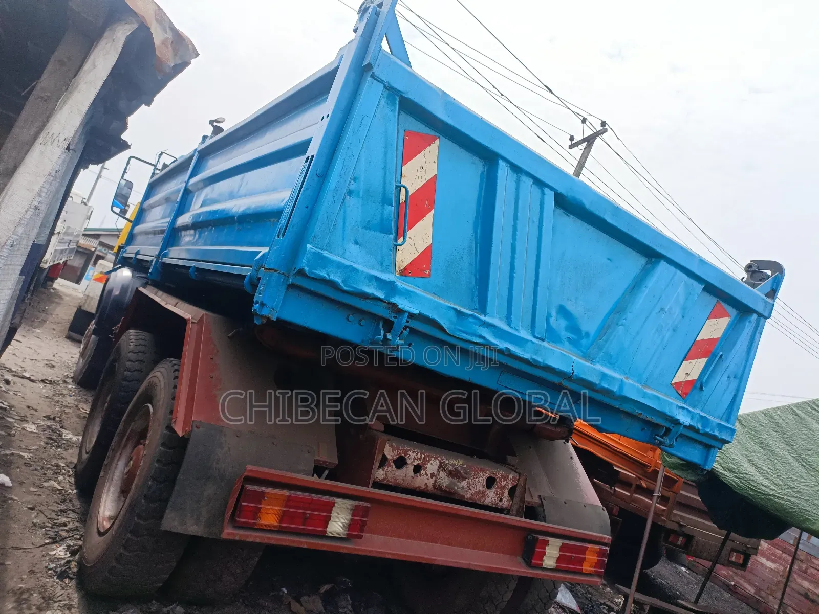 2527 Benz Tipper Truck 10 Tyres Foreign Used