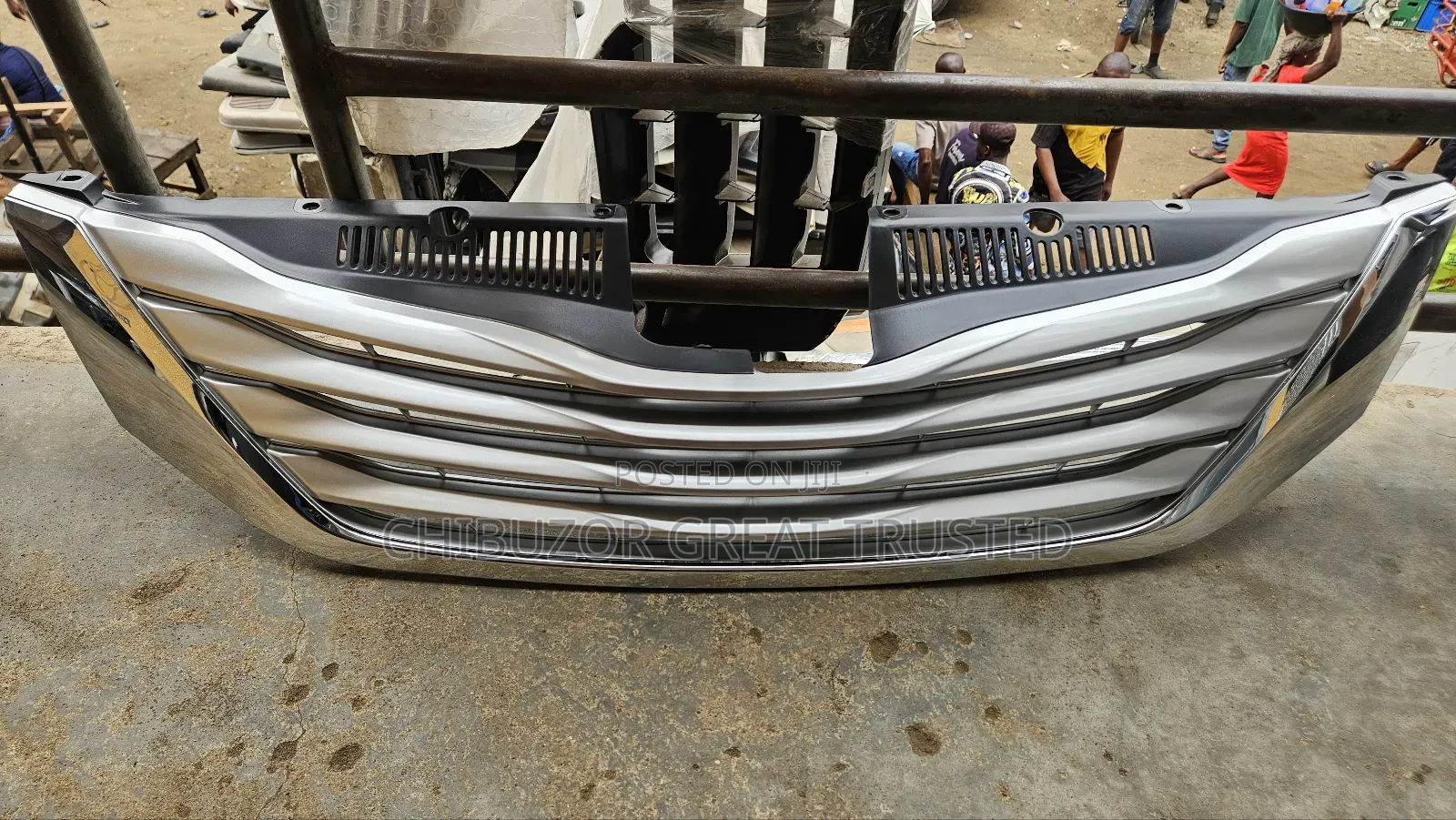 Front Grill Sienna 2012/2015