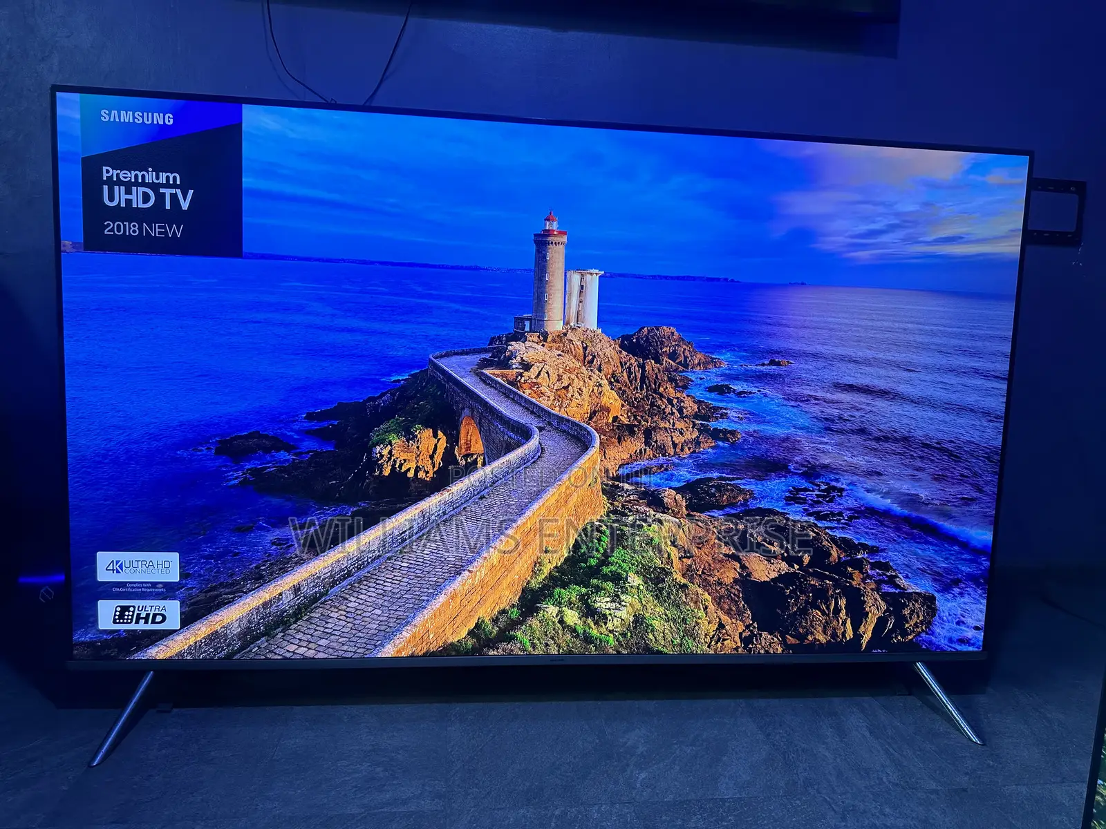 82 Inches Samsung Smart Tv