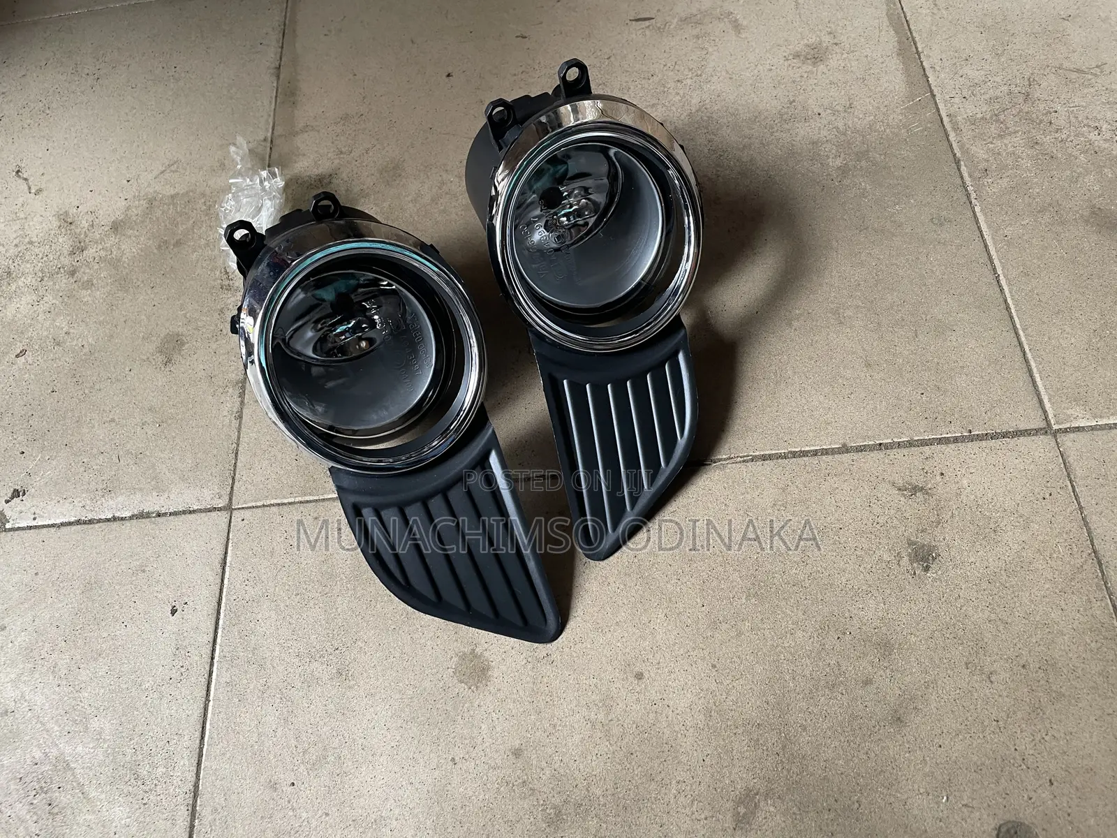 Fog Lamp and Cover Sienna 2012