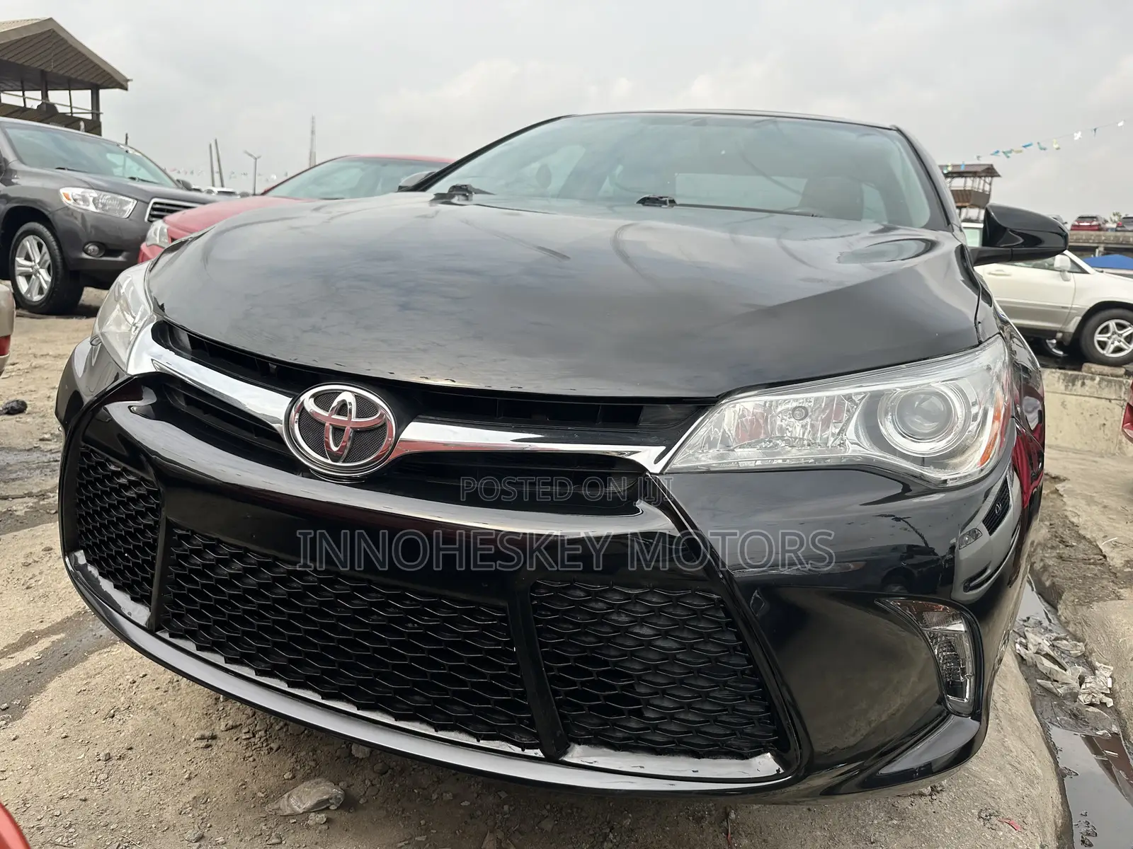 Toyota Camry 2016 Black