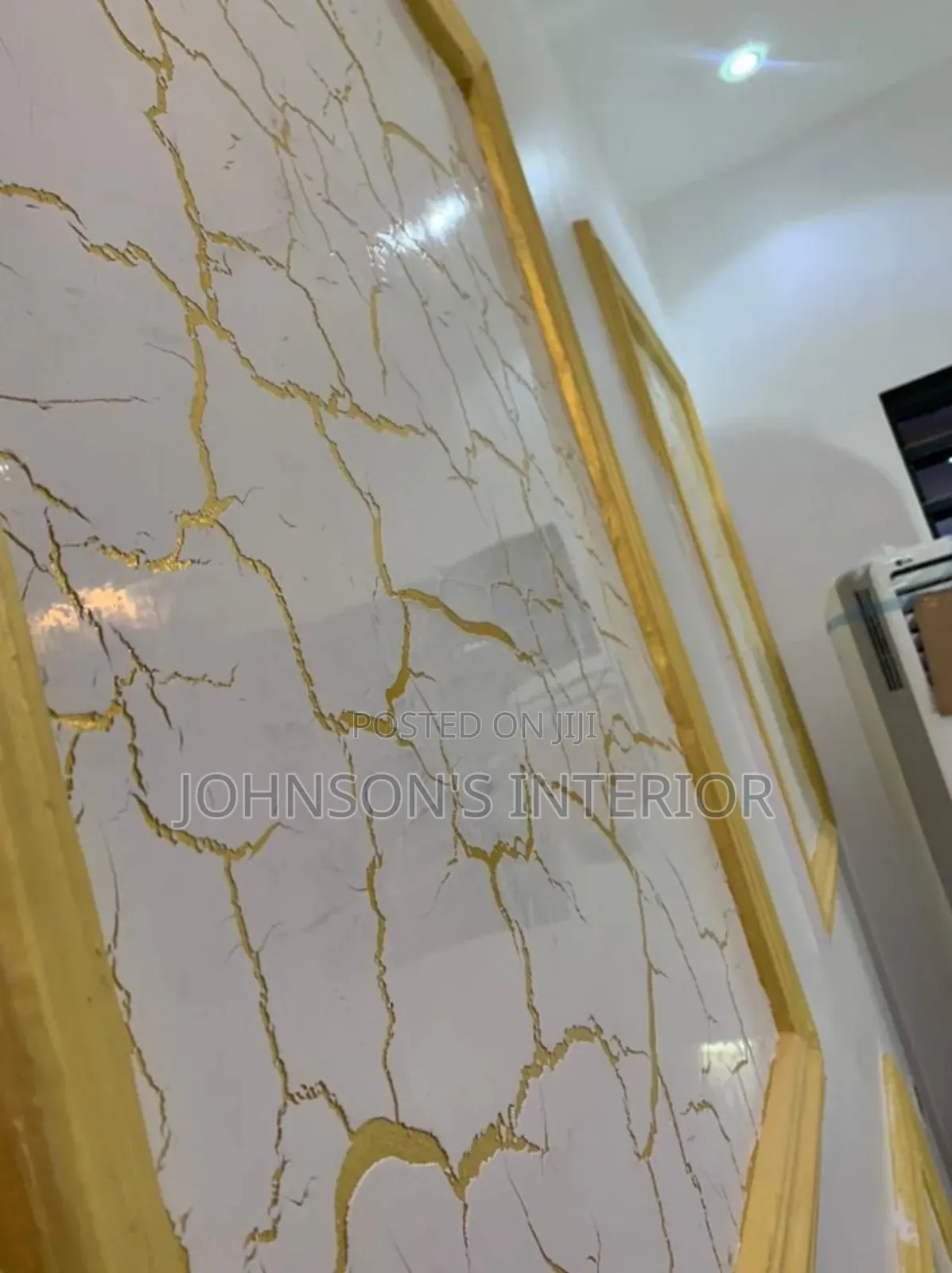 Stucco Crackle Decorative Painting