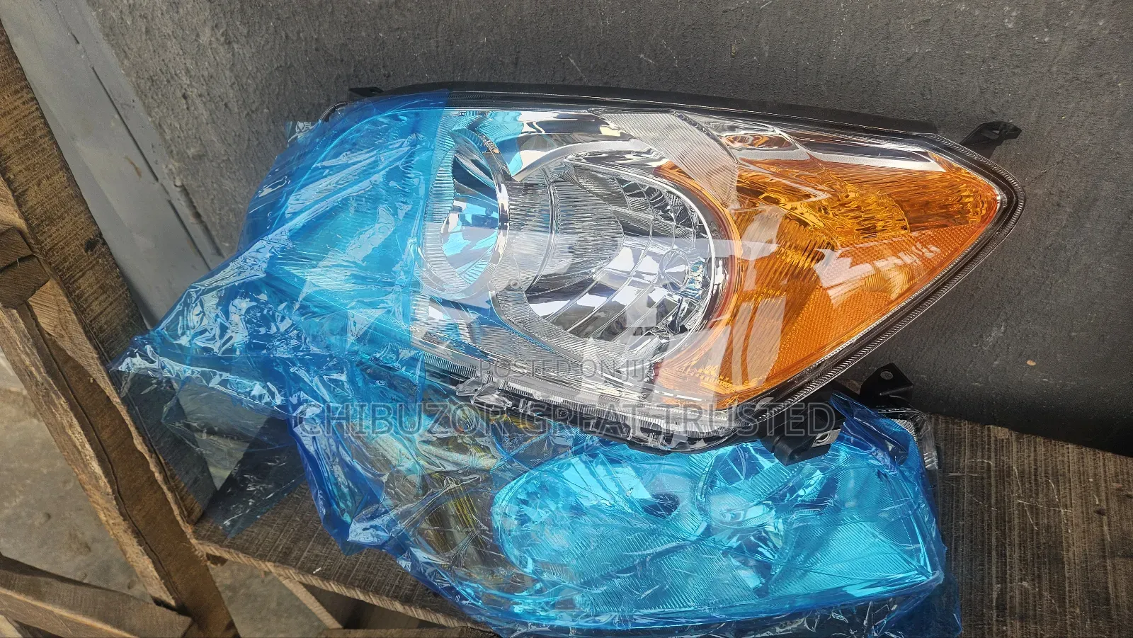 Headlamp For Rav4 2010/2012 (Brand New)