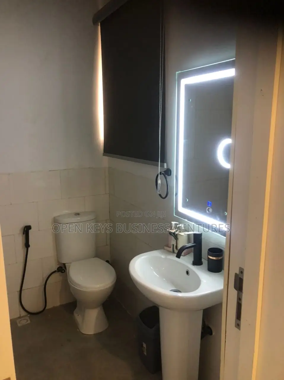 Furnished 4bdrm Duplex in Jericho for sale