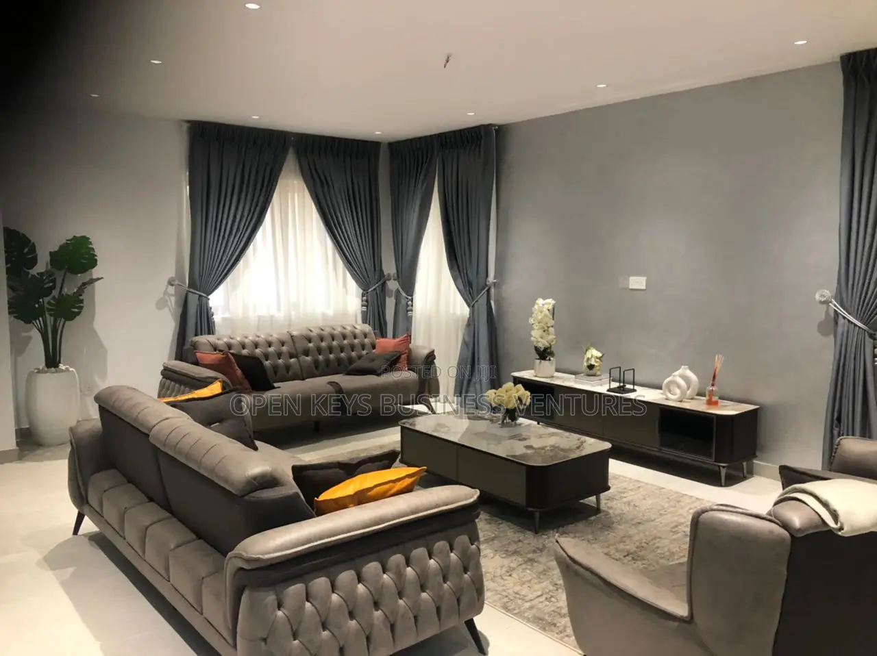 Furnished 4bdrm Duplex in Jericho for sale