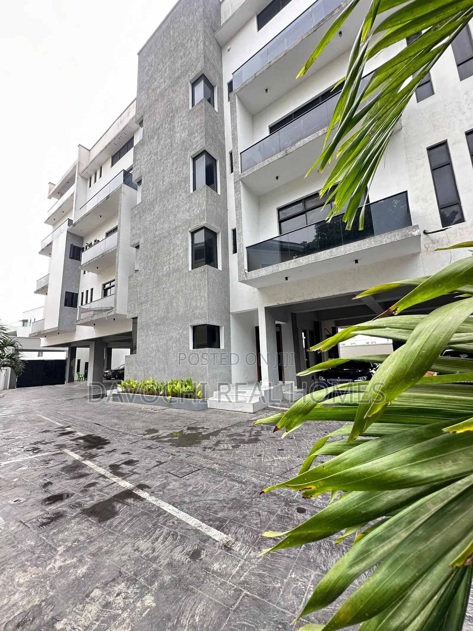 4bdrm Maisonette in Ikoyi, Lagos for sale