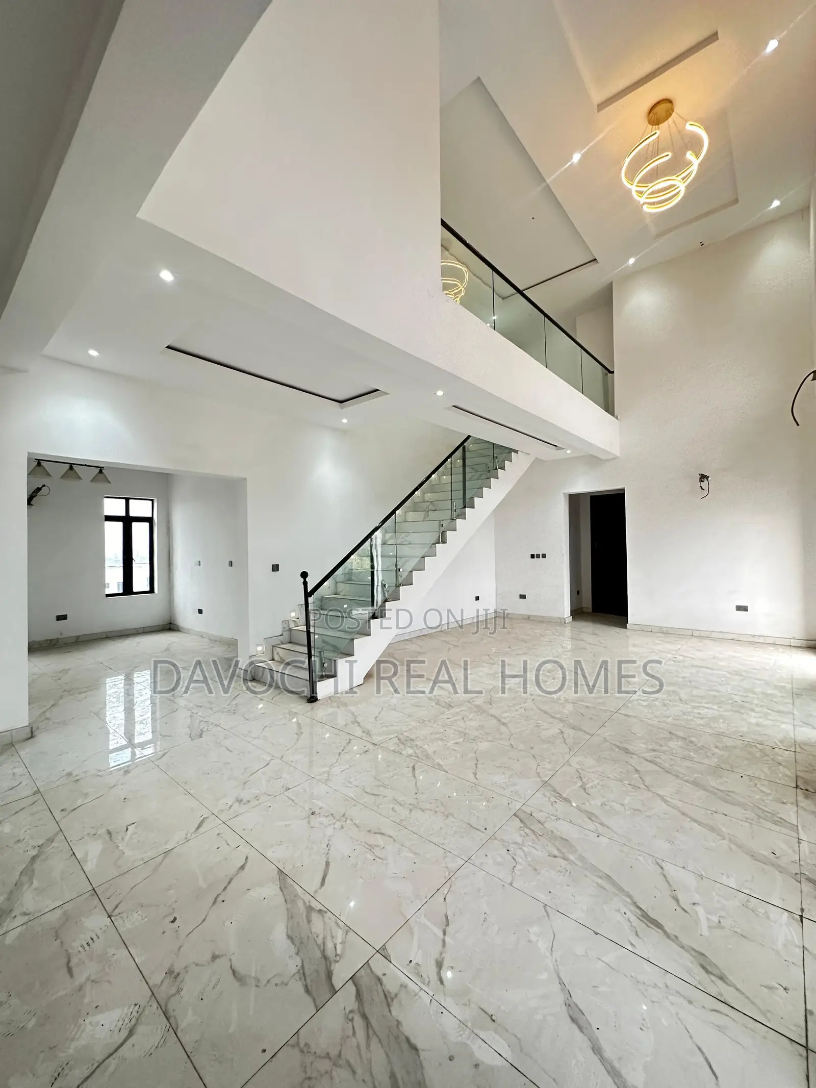 4bdrm Maisonette in Ikoyi, Lagos for sale