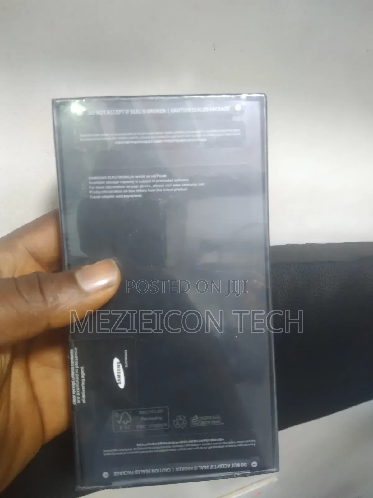 New Samsung Galaxy S24 256 GB Yellow