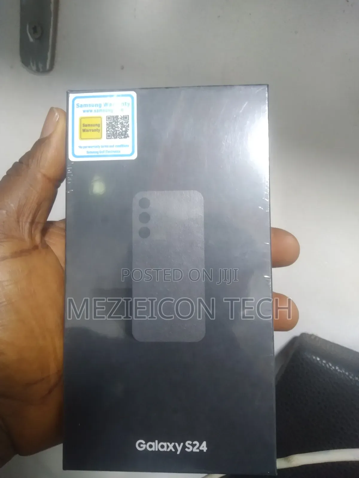 New Samsung Galaxy S24 256 GB Yellow