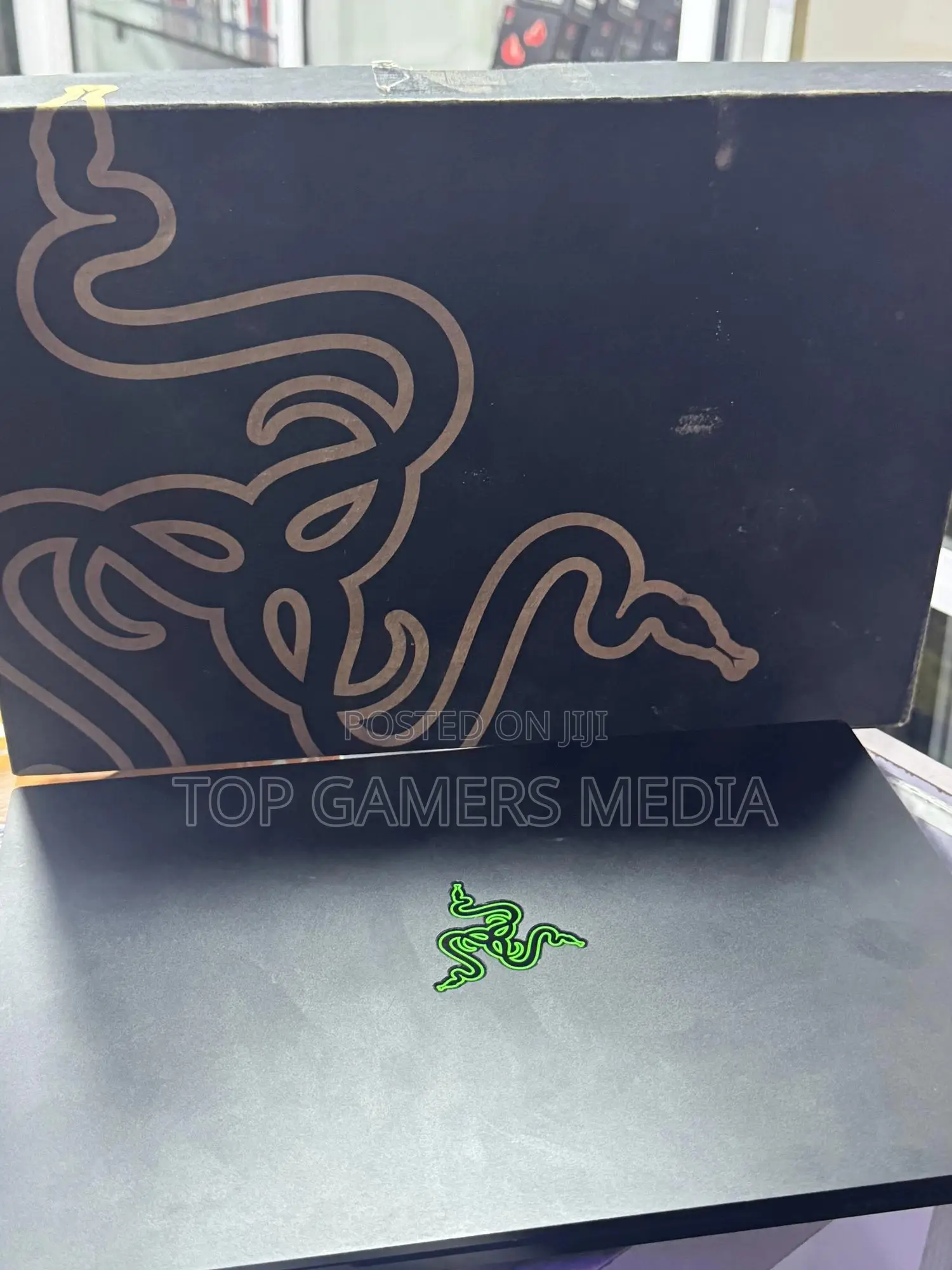 Laptop Razer Blade Advanced 16GB AMD Ryzen 9 SSD 1T