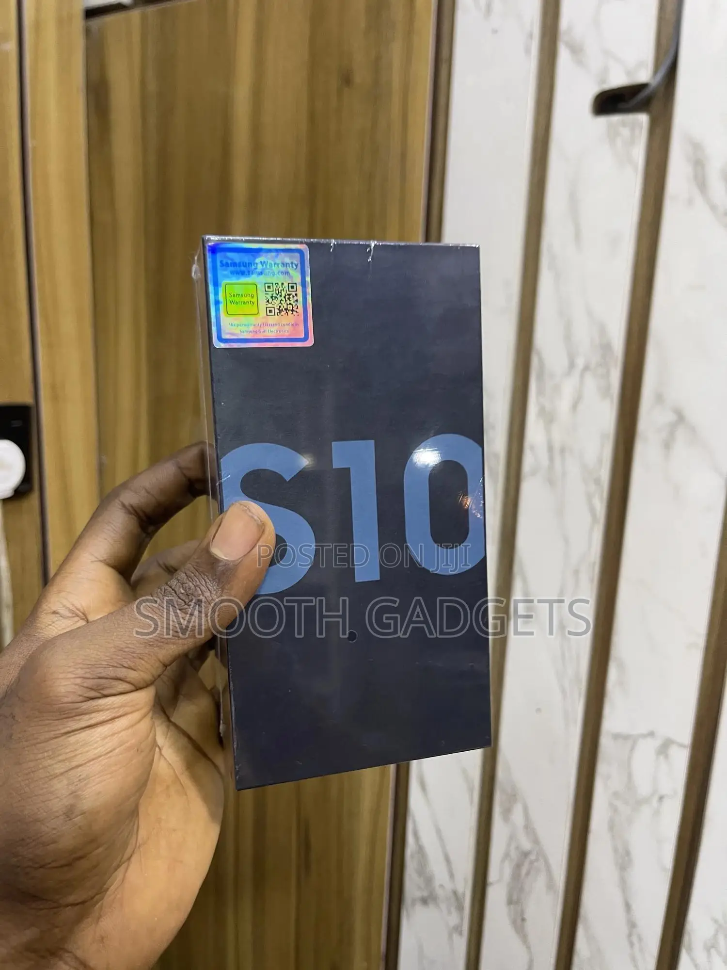 New Samsung Galaxy S10 128 GB Blue