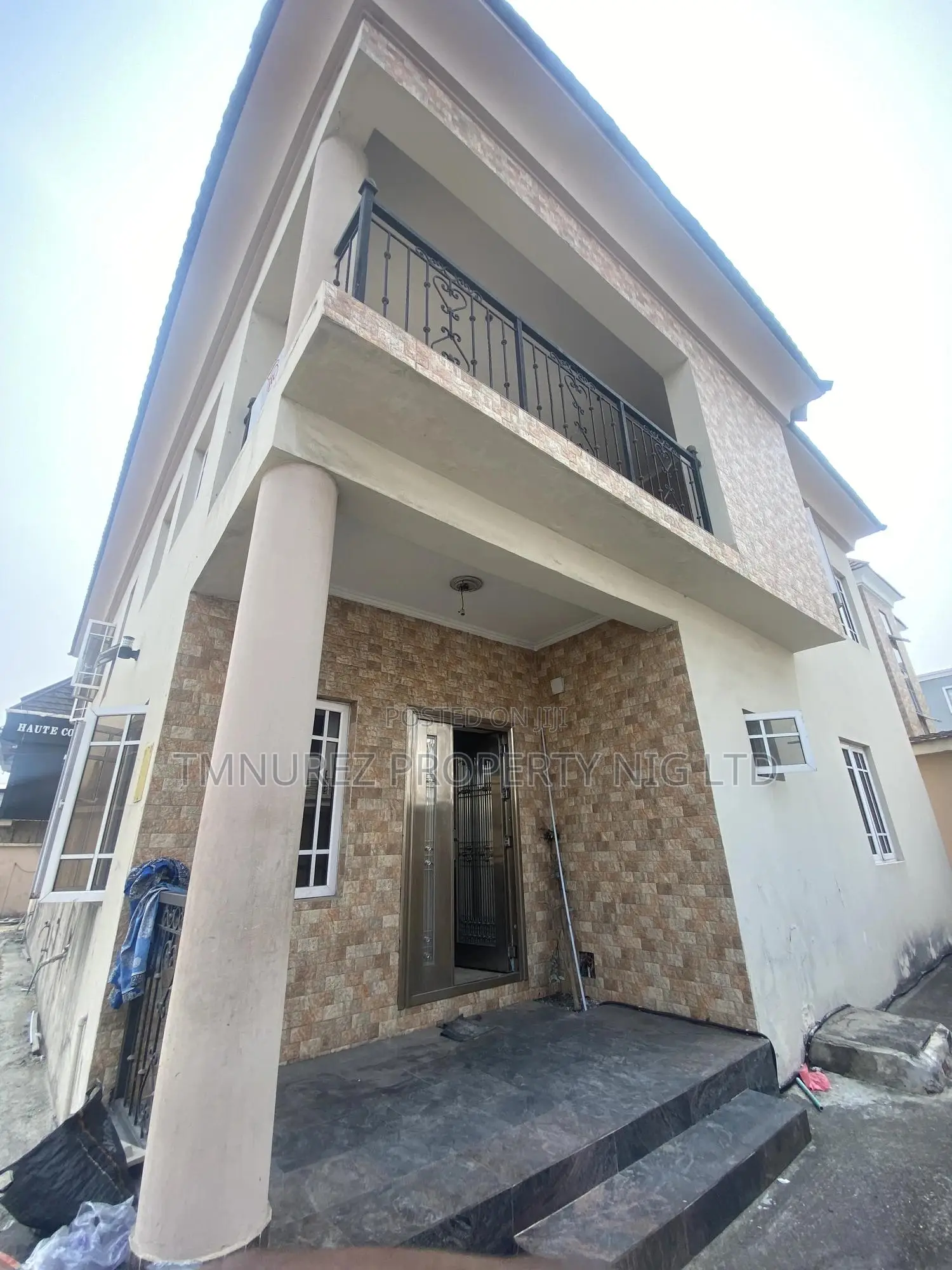 4bdrm Duplex in Osapa London, Lekki Phase 1 for rent