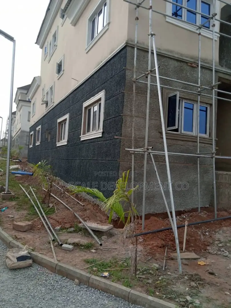 3bdrm House in Brand New 3-Bedroom, Karmo for sale