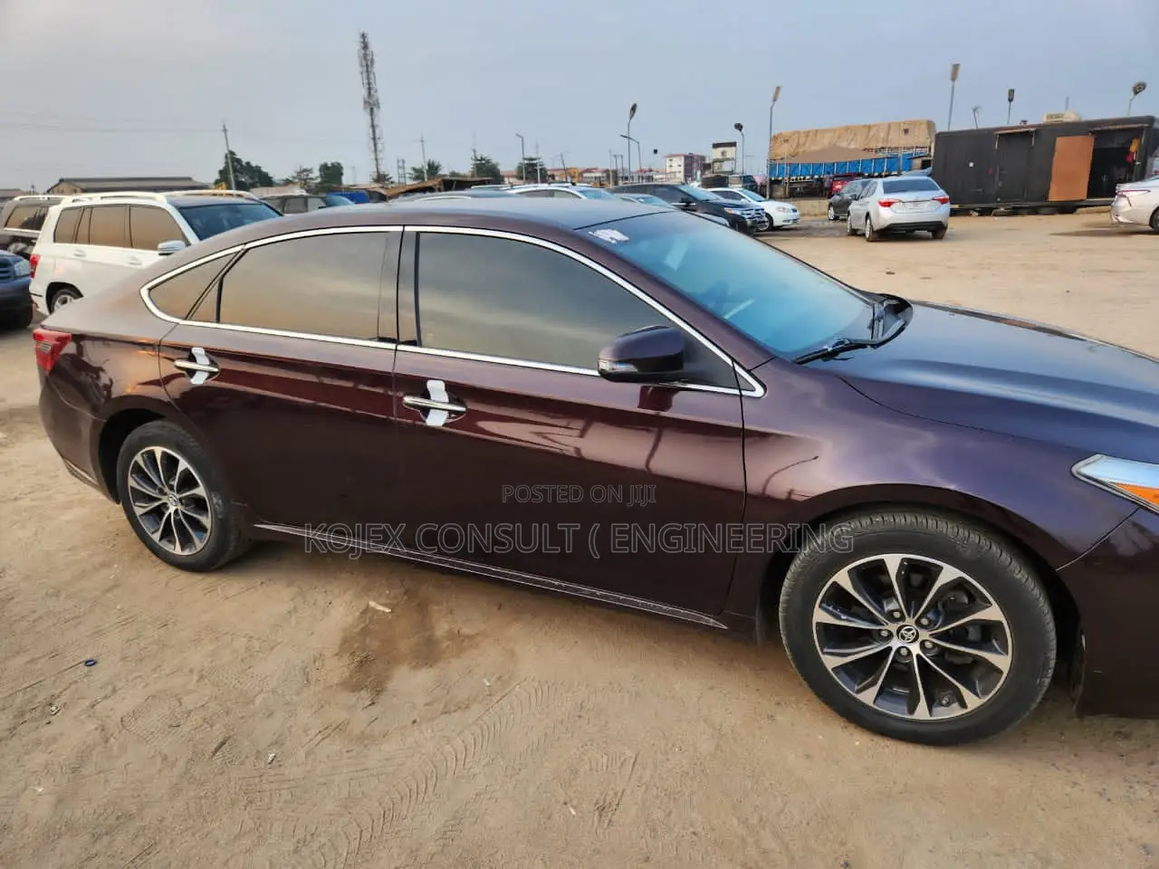 Toyota Avalon XLE Premium FWD Sedan (3.6L 6cyl 6A) 2016 Burgundy