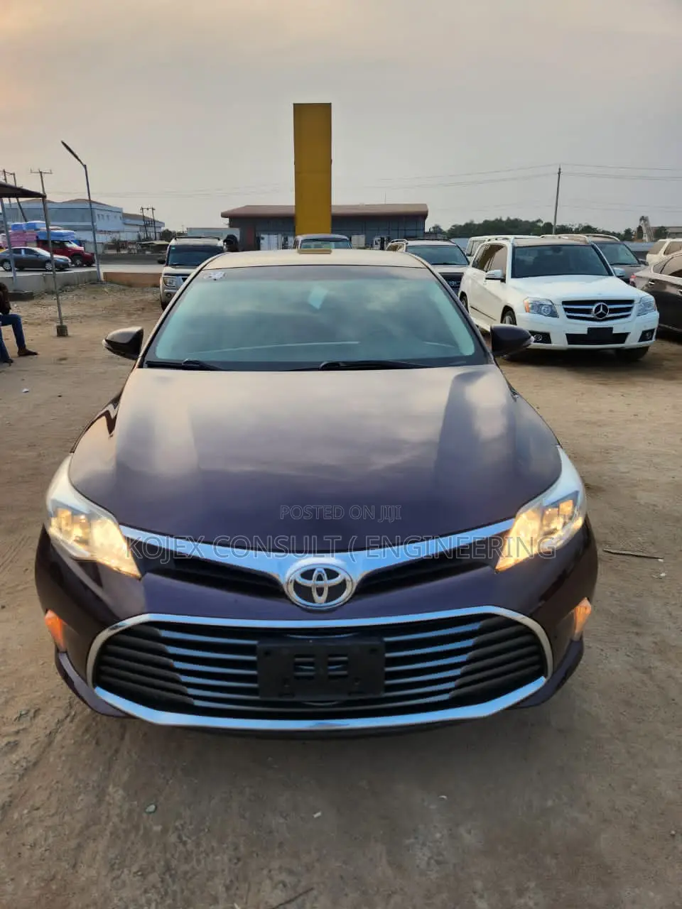 Toyota Avalon XLE Premium FWD Sedan (3.6L 6cyl 6A) 2016 Burgundy