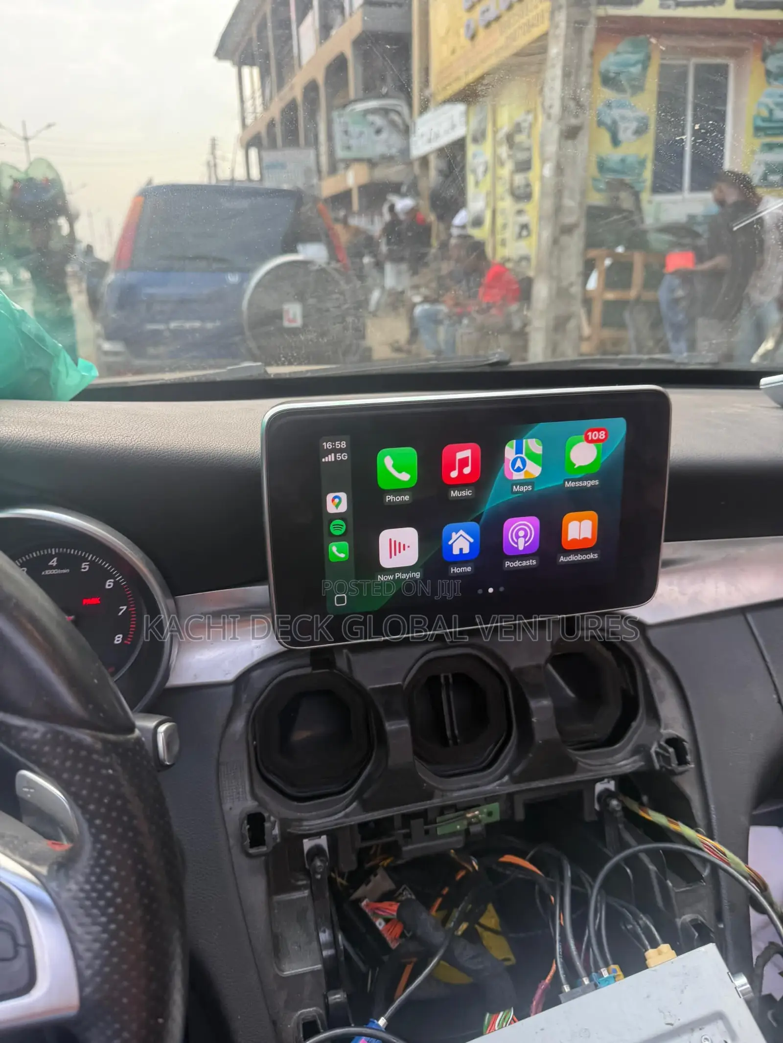 Carplay on Factory Screen 2005:2007