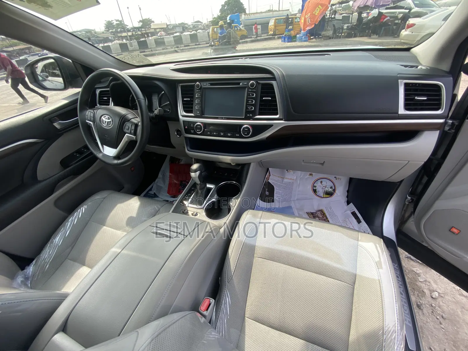 Toyota Highlander 2018 Silver