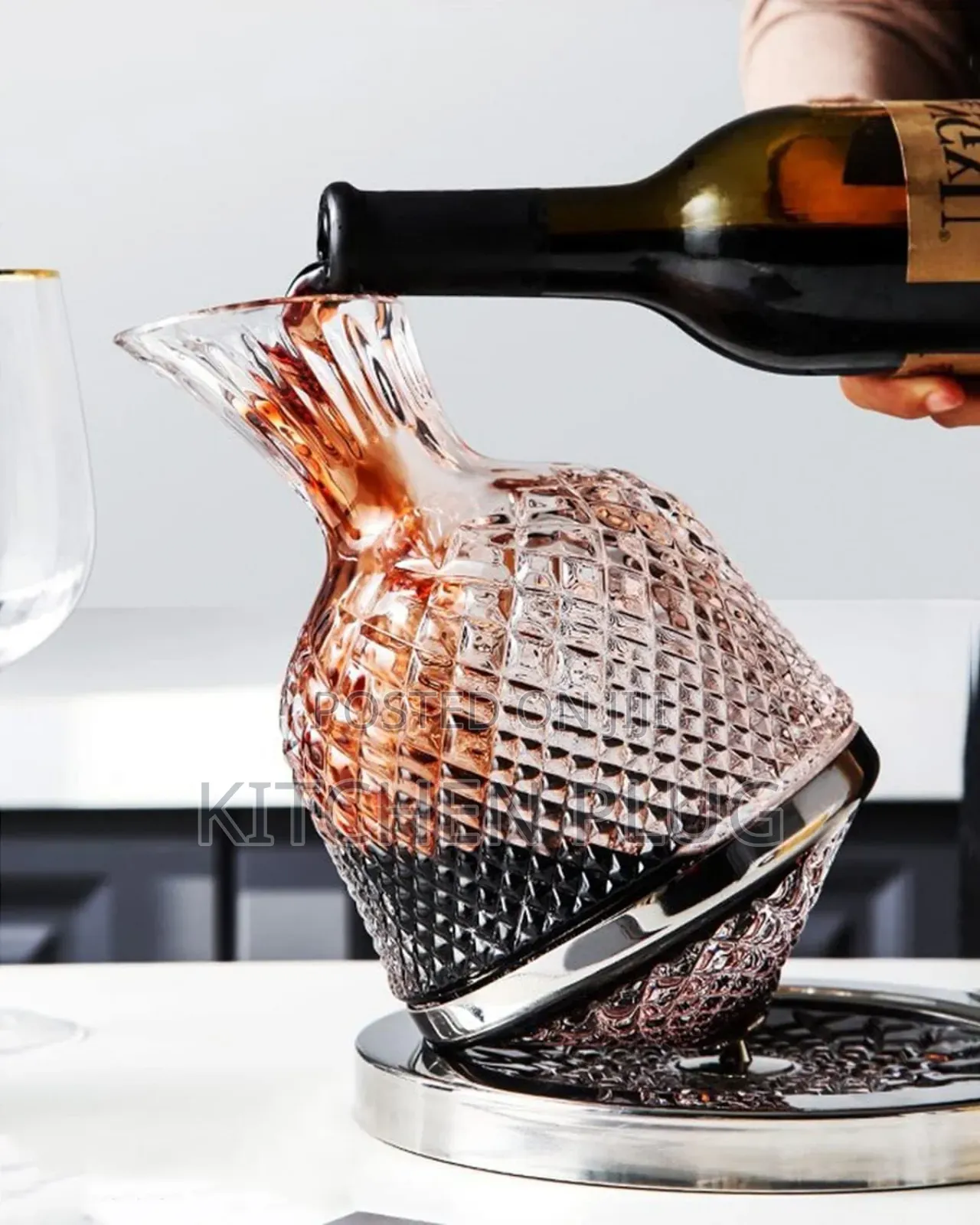 Crystal Wine Decanter 360 Spinning Rotatation 1.5ltr