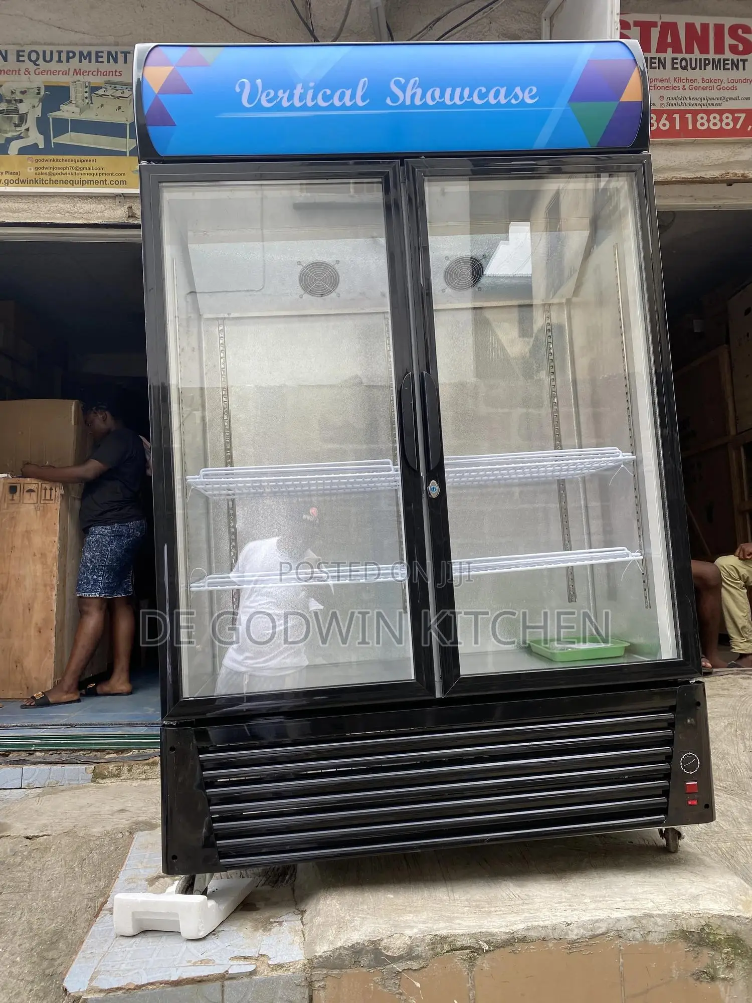 Double Door Vertical Display Chiller