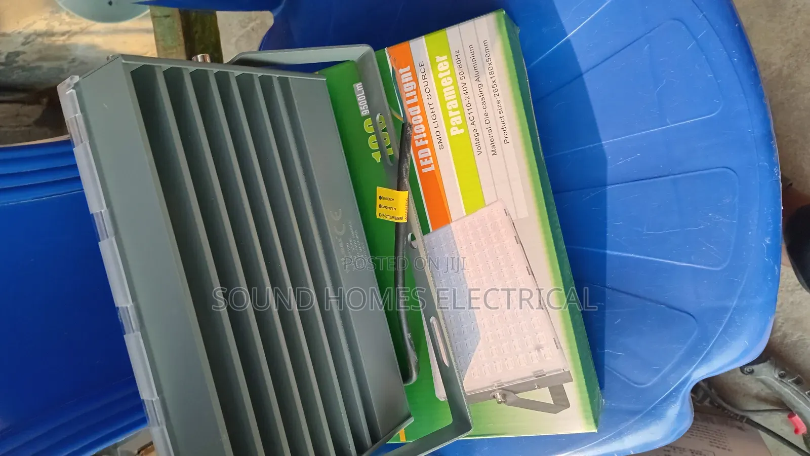 Warm White Colour 100w Floodlight