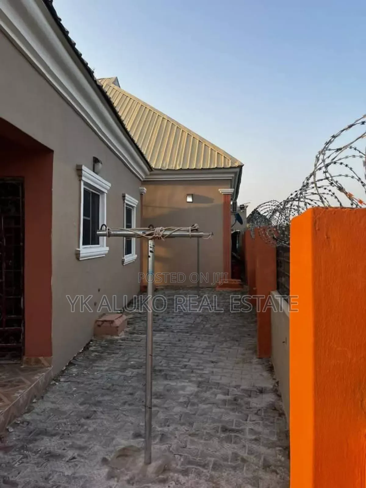 6bdrm Block of Flats in Budo Osho, Ilorin South for sale