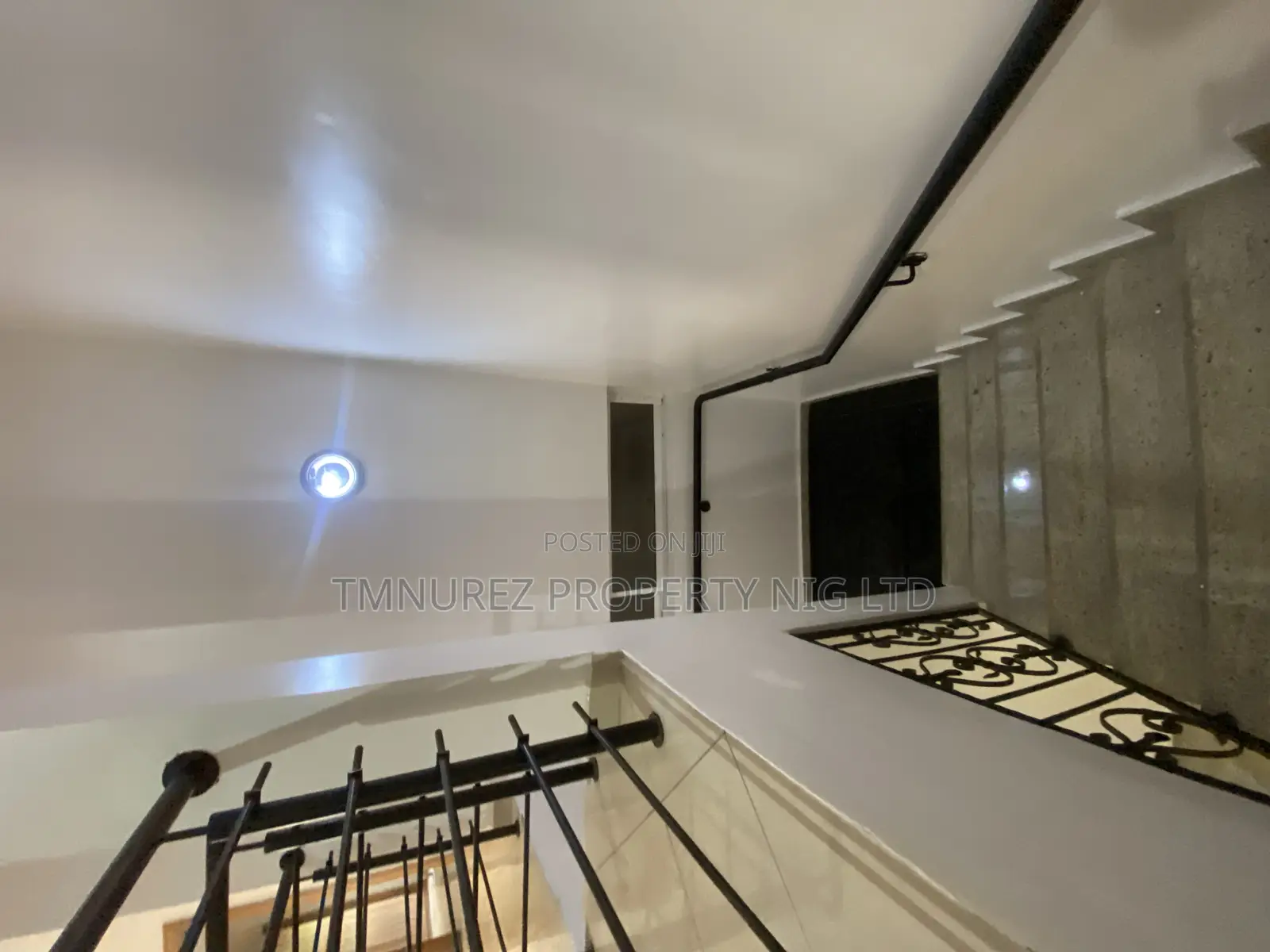 4bdrm Duplex in Off Admiralty, Lekki for rent