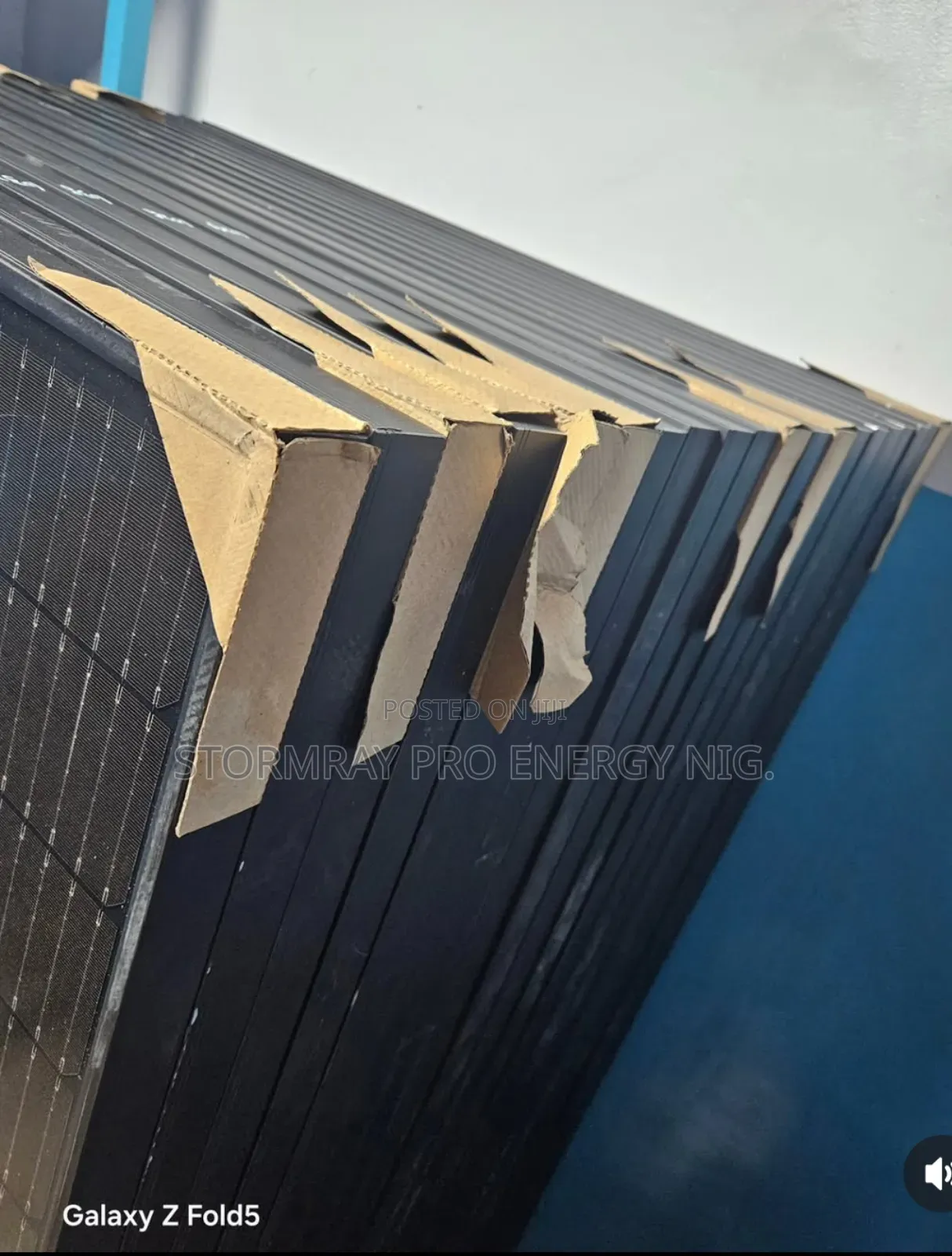 550w All-black Solar Panels