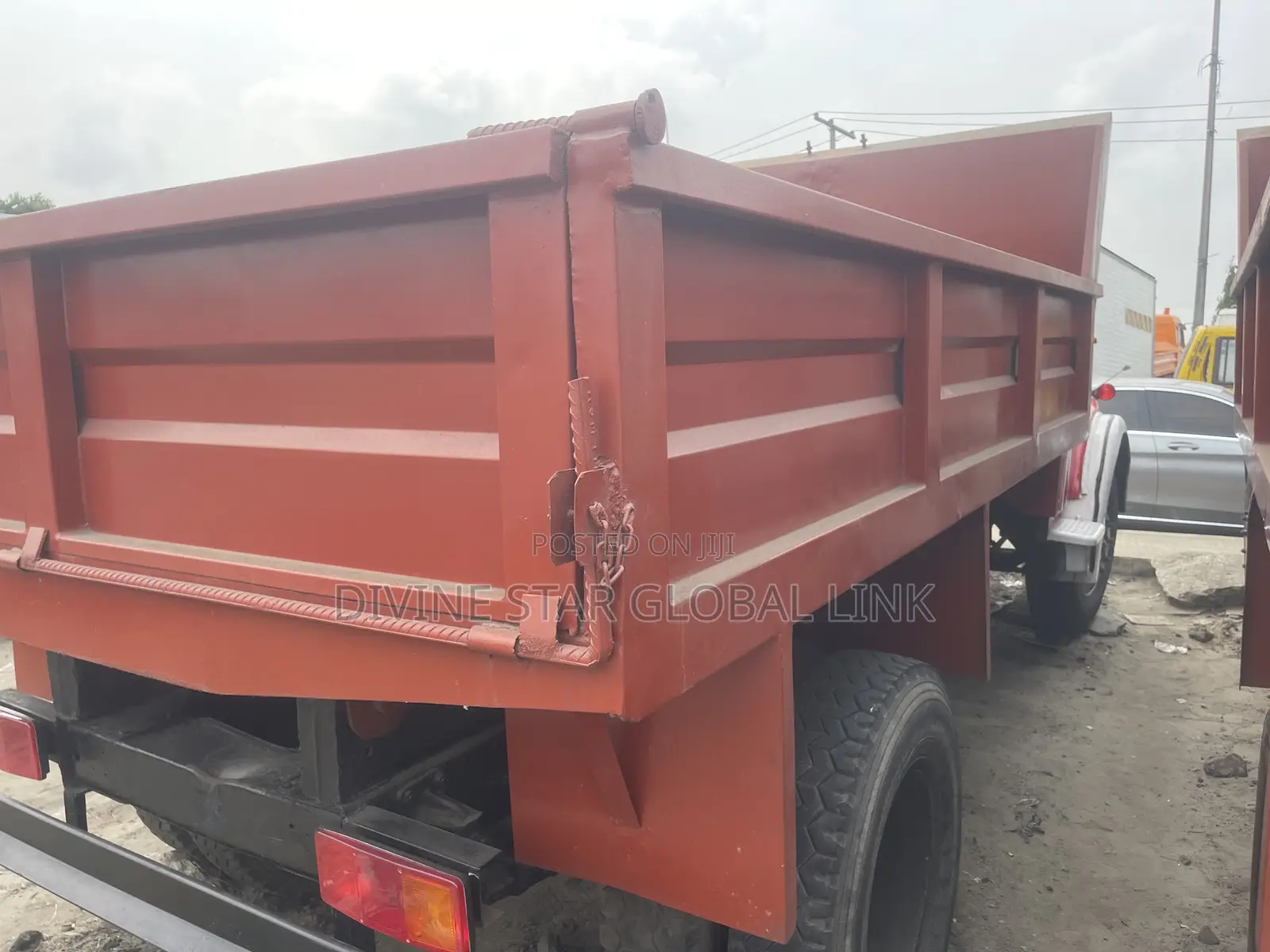 Mercedes Benz Tipper