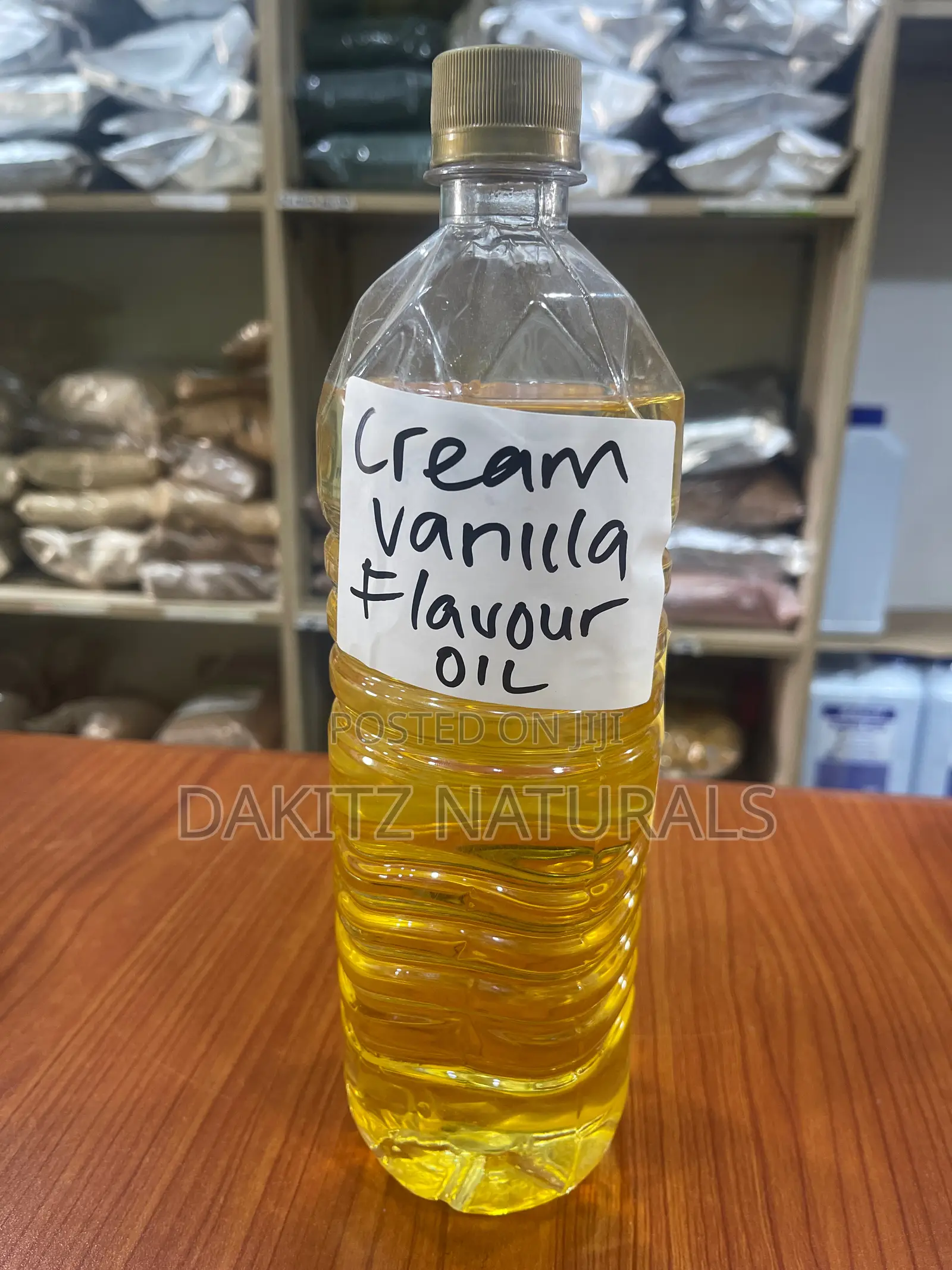 Cream Vanilla Flavor Oil (Food Grade) 1liter