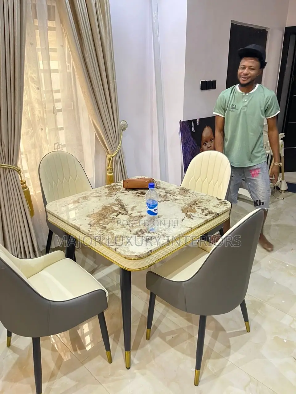 Portable Dining Set 4 Seaters