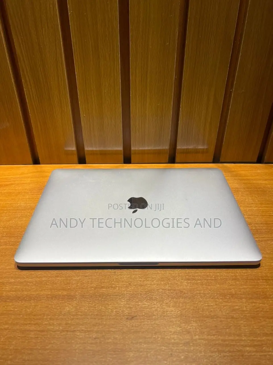 Laptop Apple MacBook Pro 2020 M1 8GB Apple M1 SSD 256GB