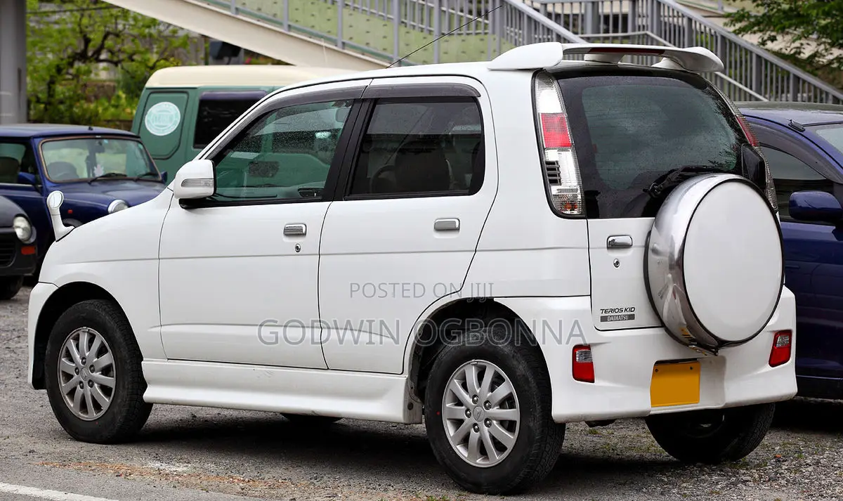 Daihatsu Hijet 2005 White