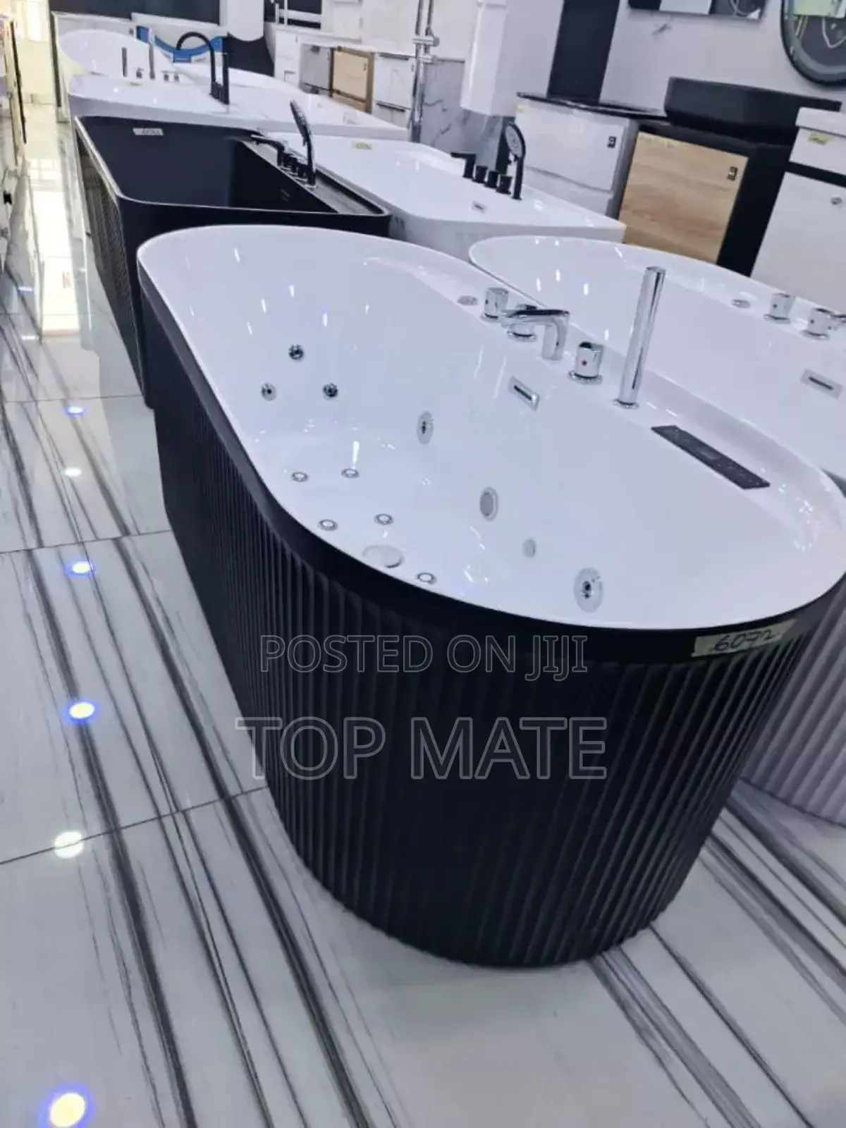Luxury Acrylic Jacuzzi Bathtub 0023